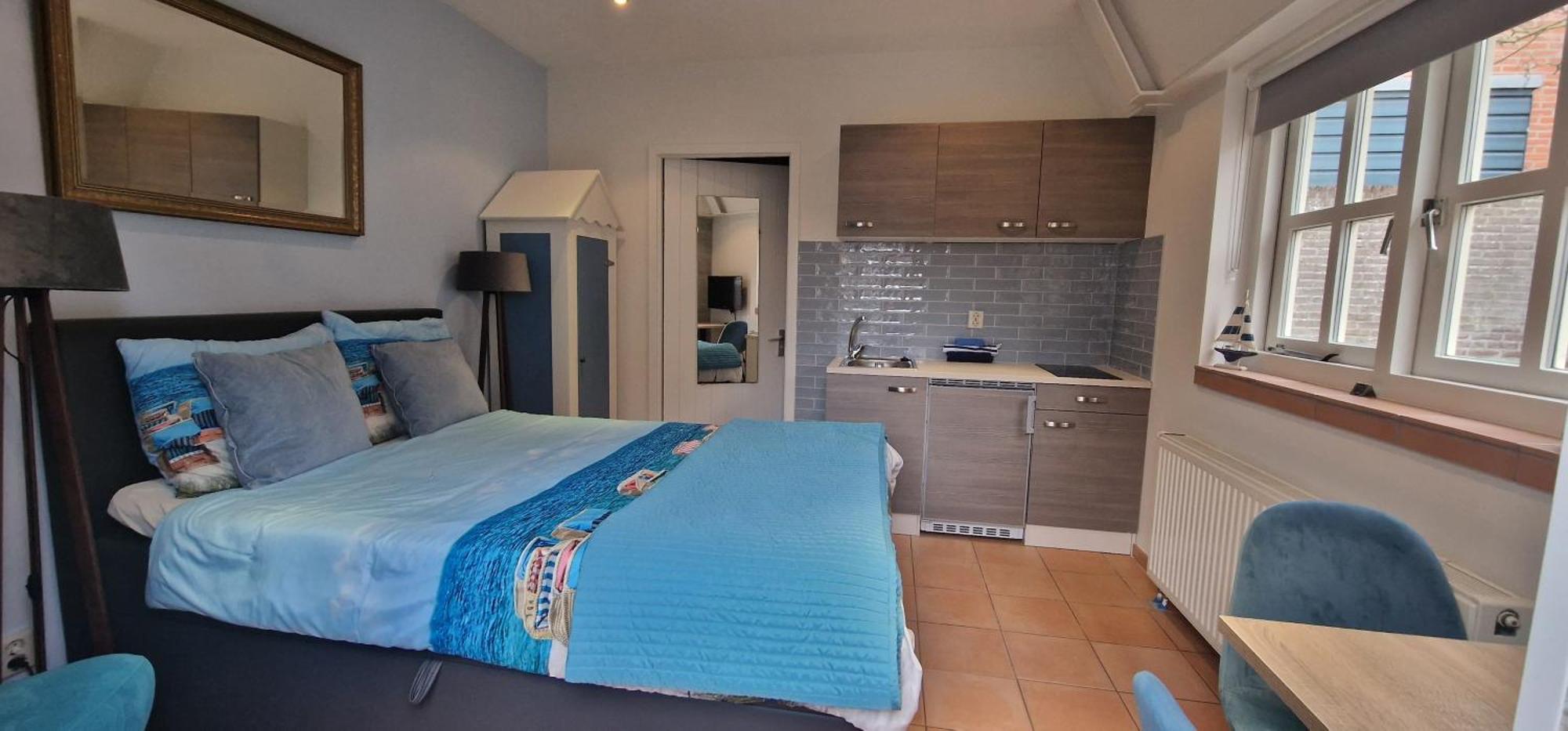 Double Room Private Bathroom