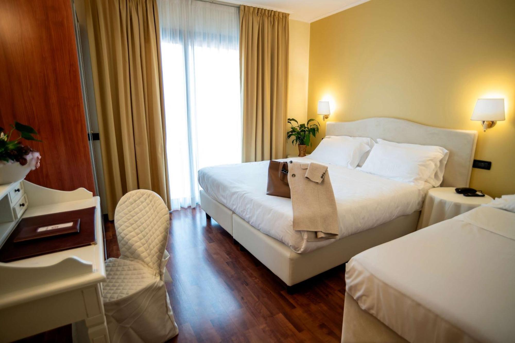 Comfort Triple Room