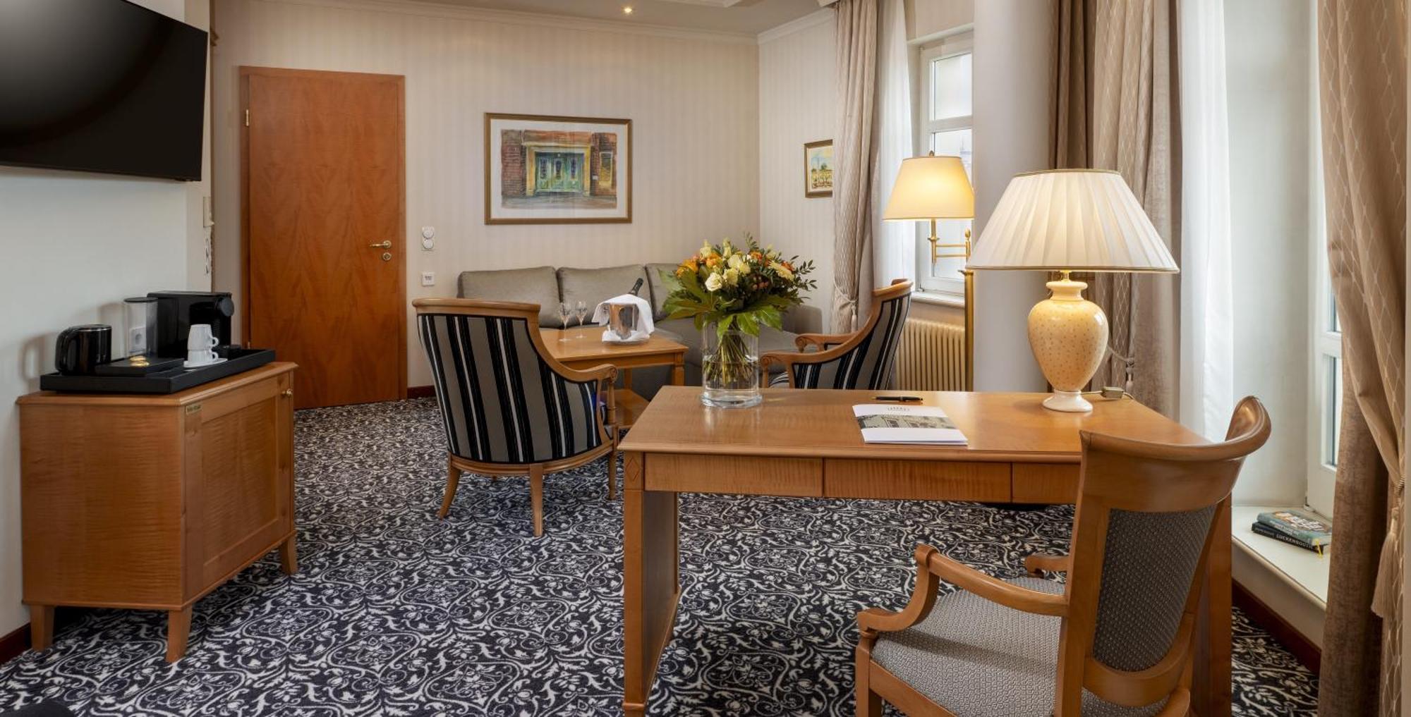 Junior Suite,1658749515:JPEG