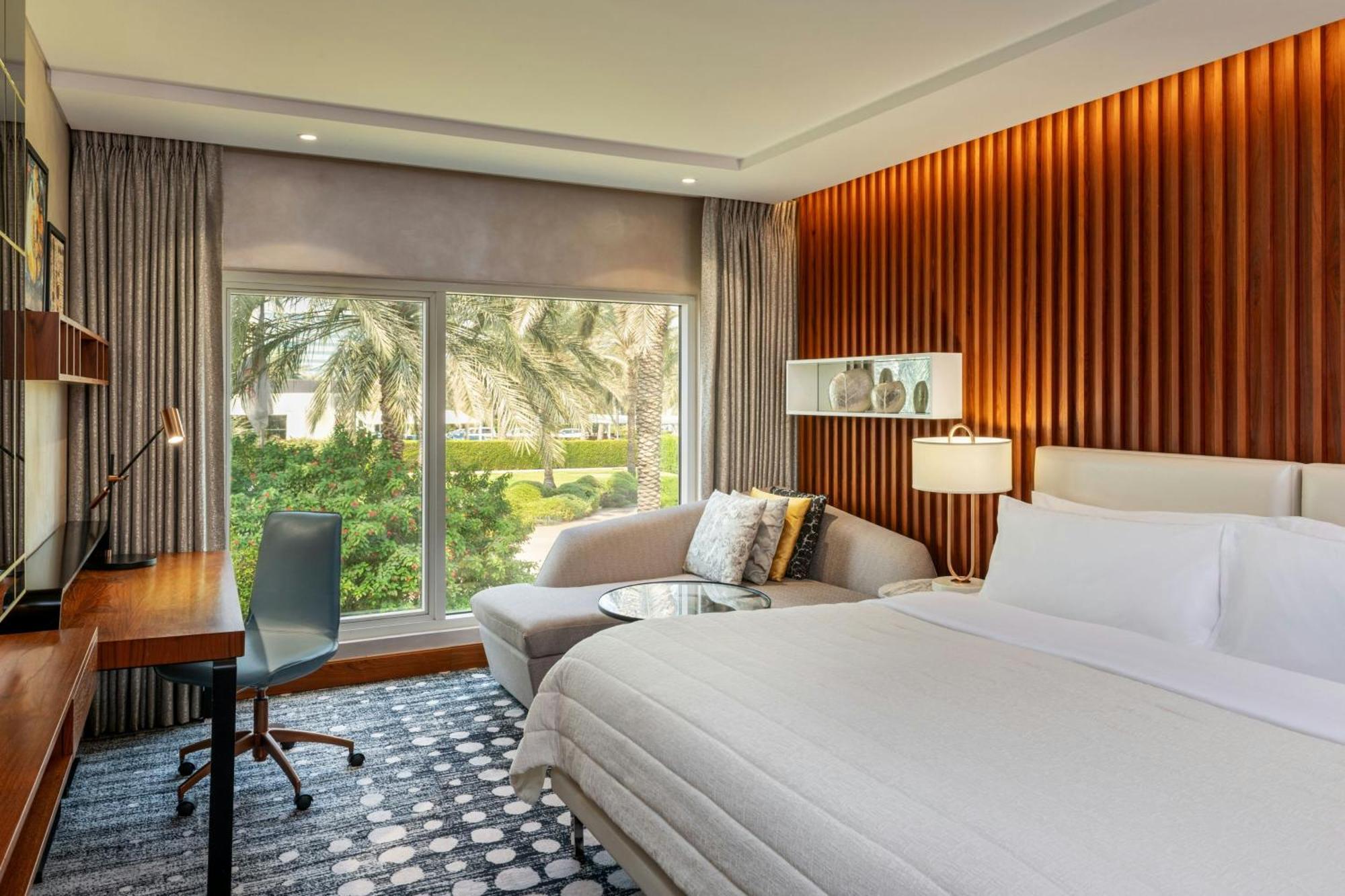 Deluxe Room Guest Room Garden View