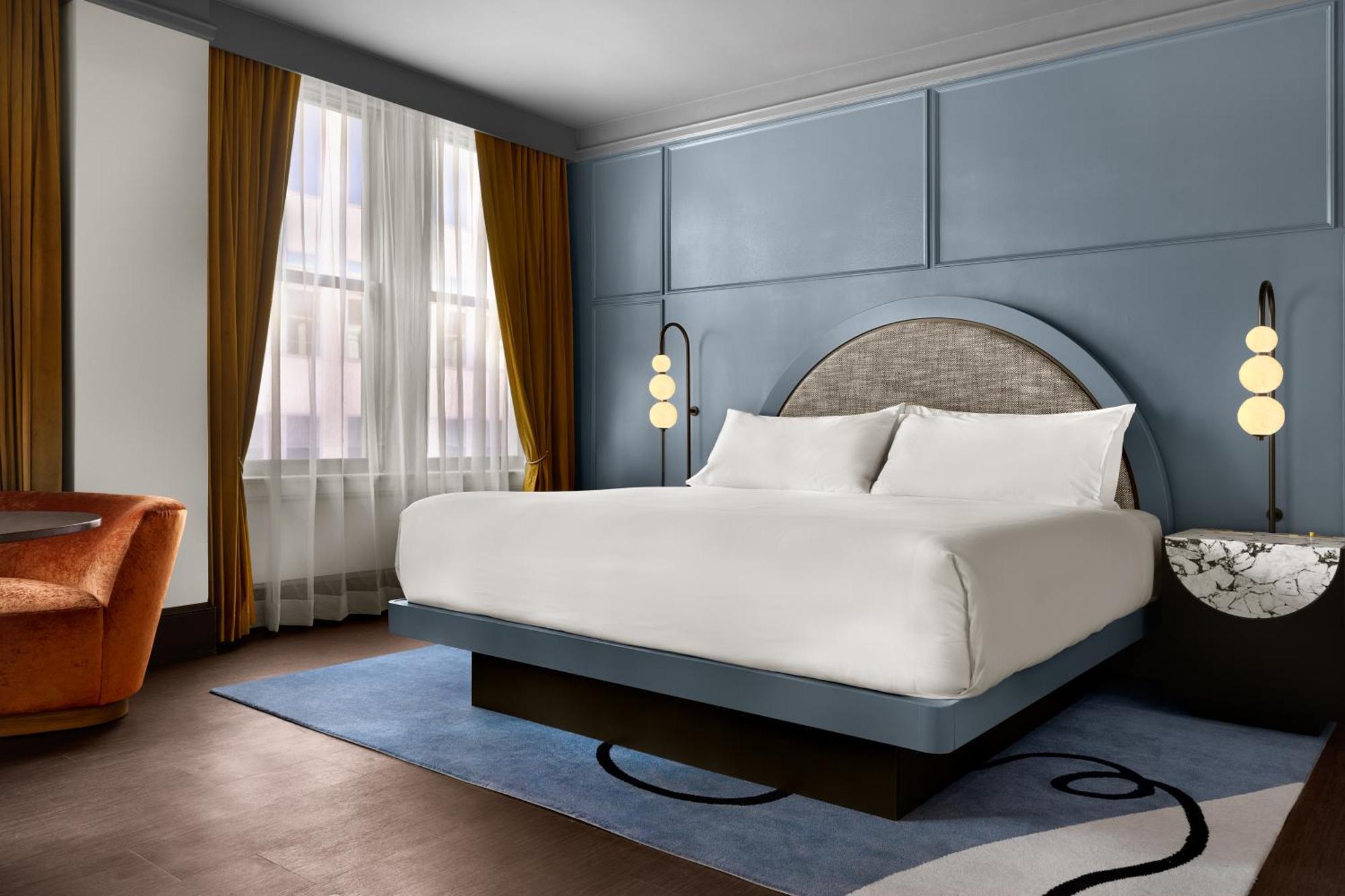 Deluxe King Room Sofa Bed