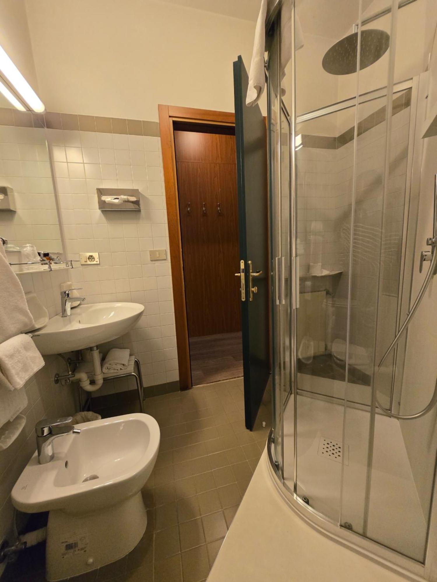 Double Room,1667430874:JPEG