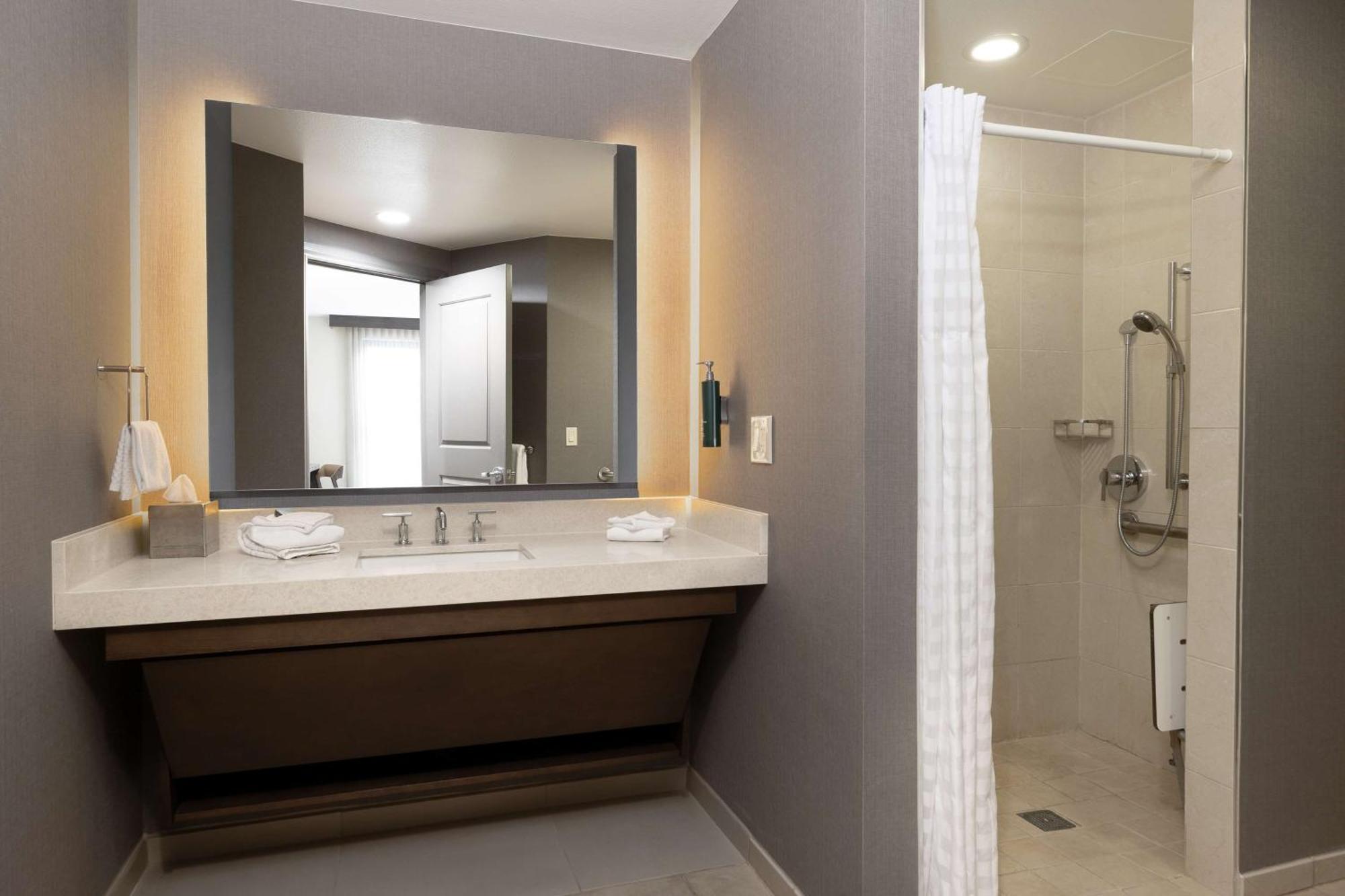 Superior Queen Room Two Queen Beds Roll Shower Mobility Access