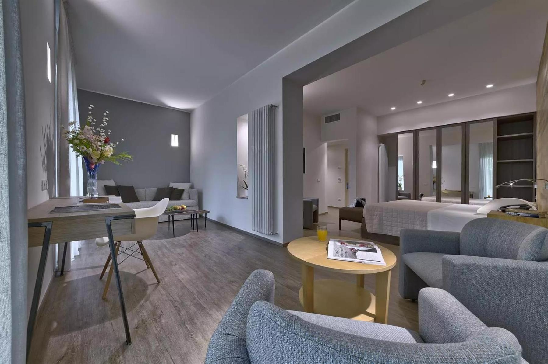 Deluxe Junior Suite