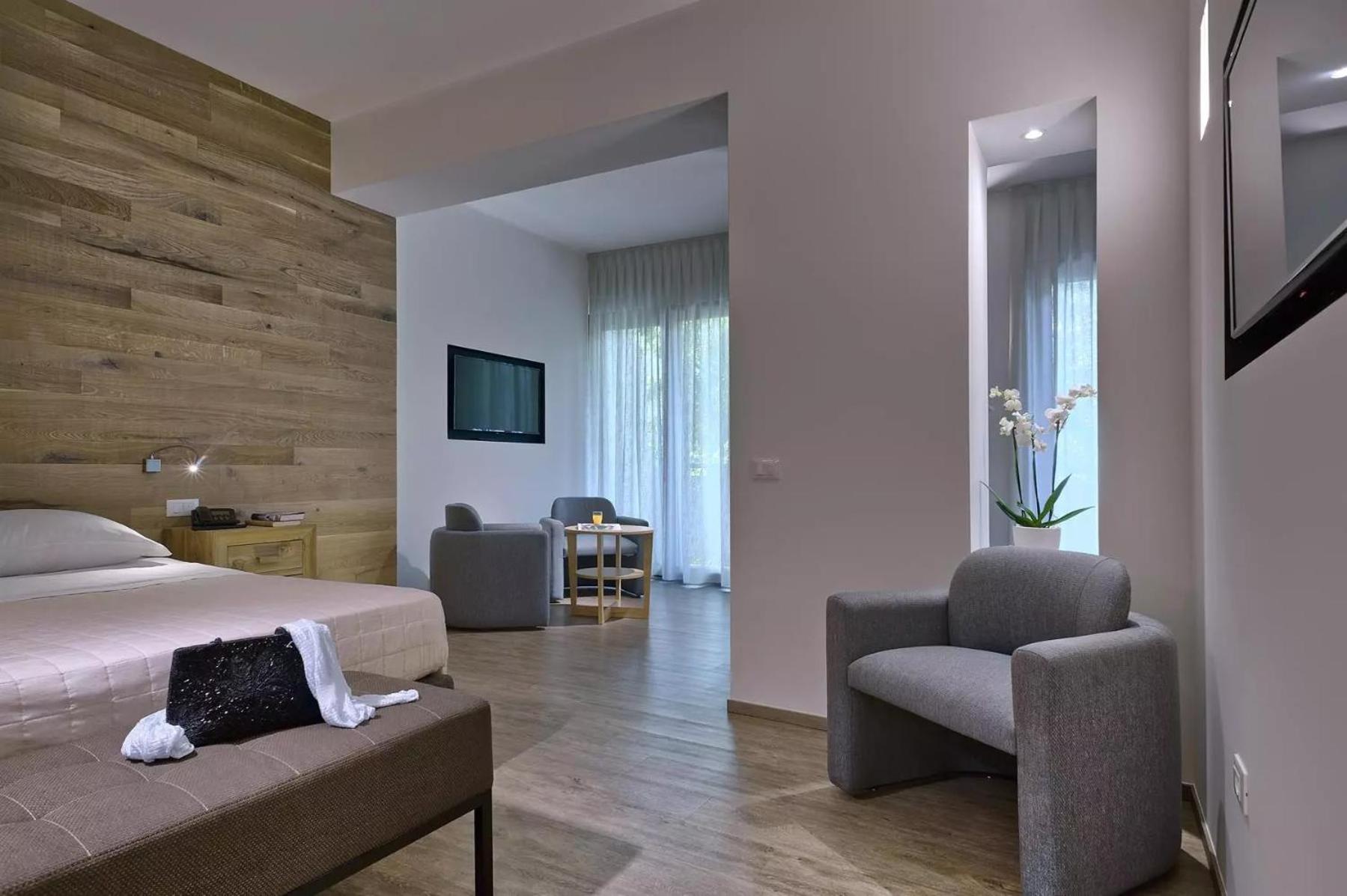 Deluxe Junior Suite