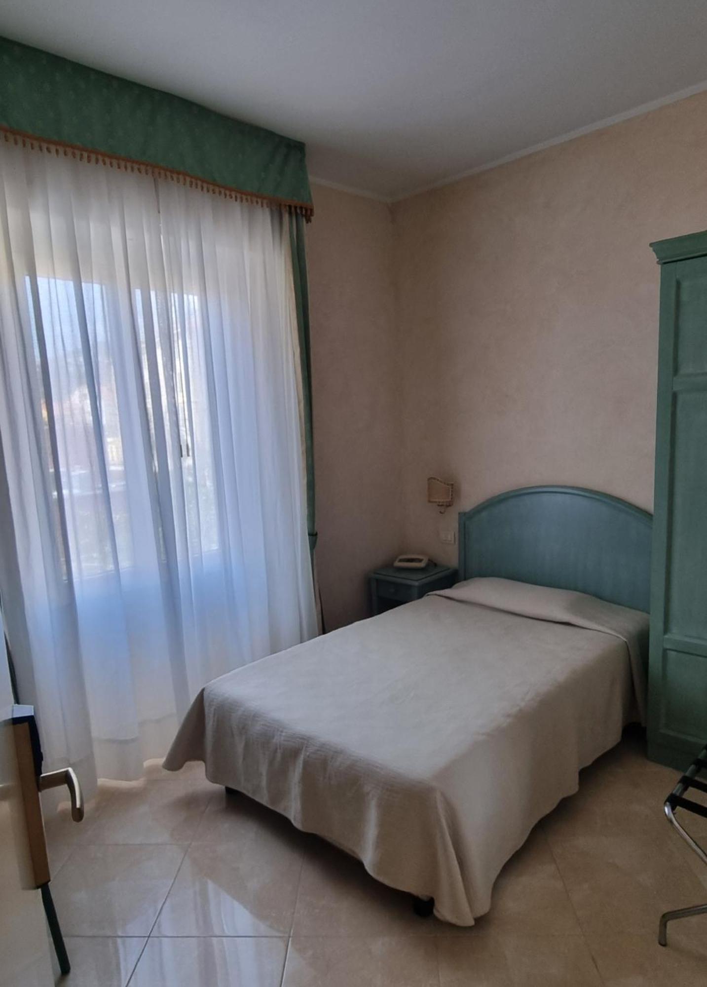 Standard Single Room,1658795196:JPEG