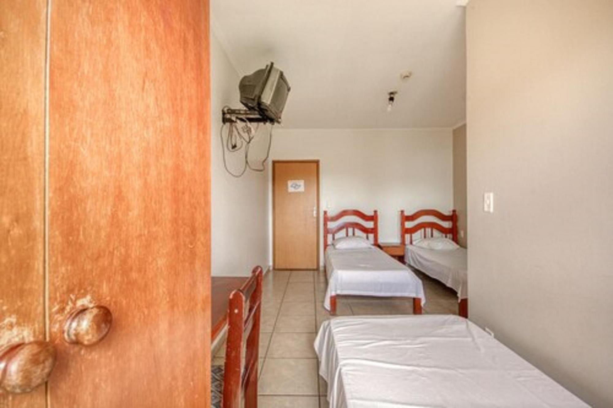 Triple Room 3 Single beds