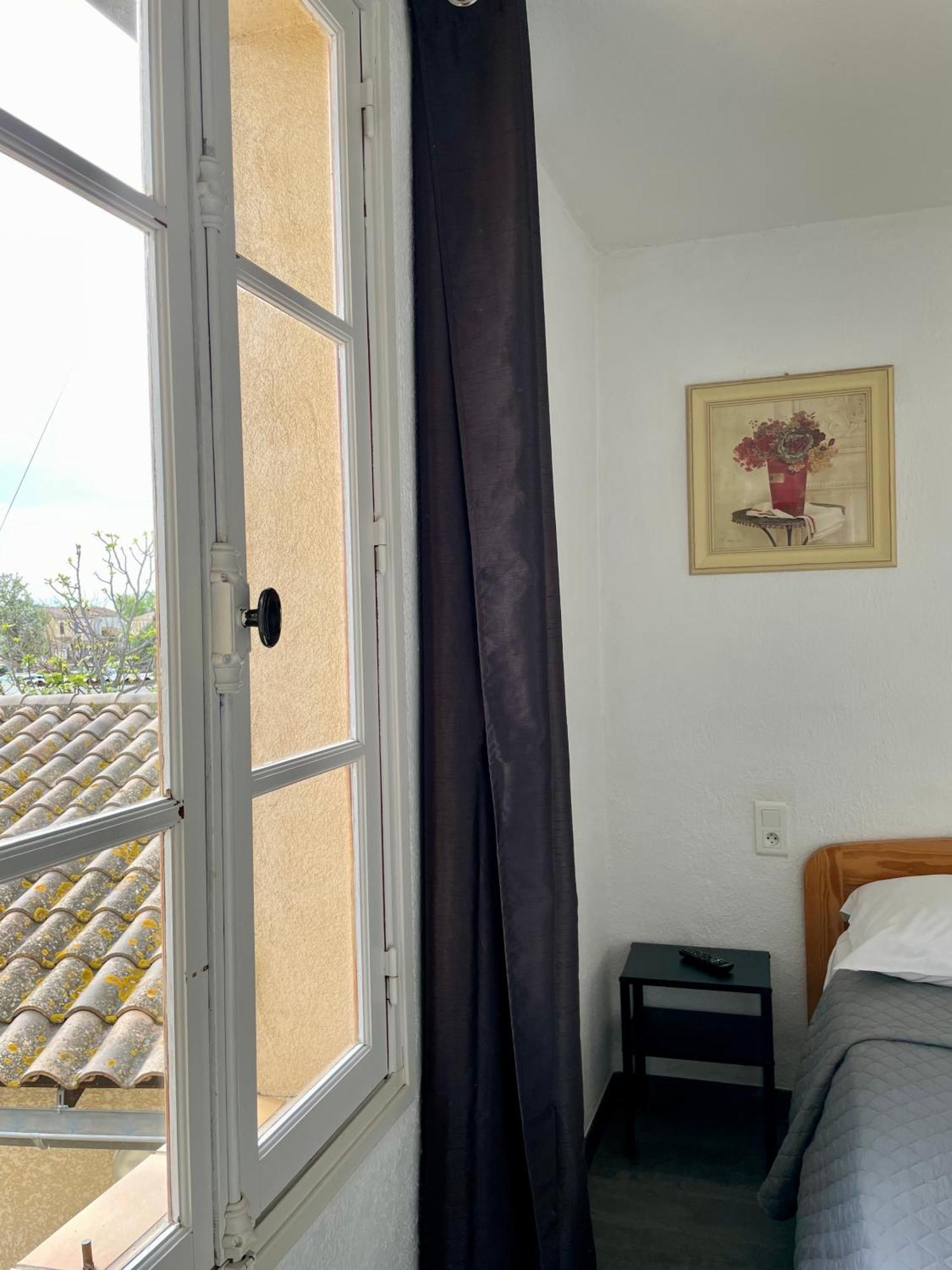 Family Room,1766011840:JPEG