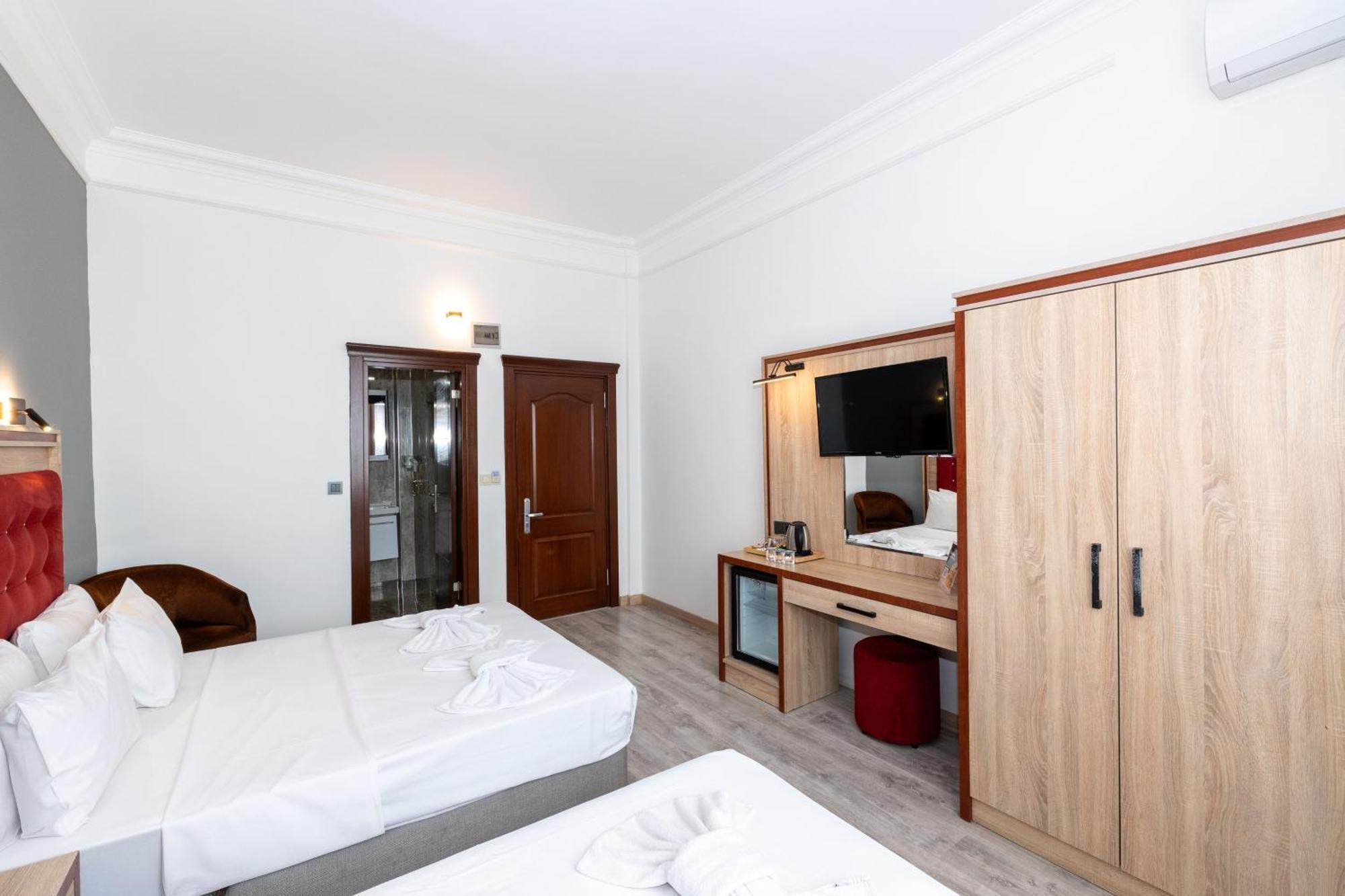 Triple Room Balcony