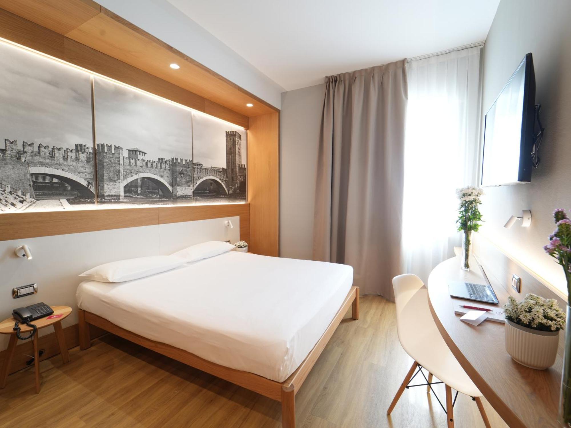 Classic Double Room,1660280461:JPEG