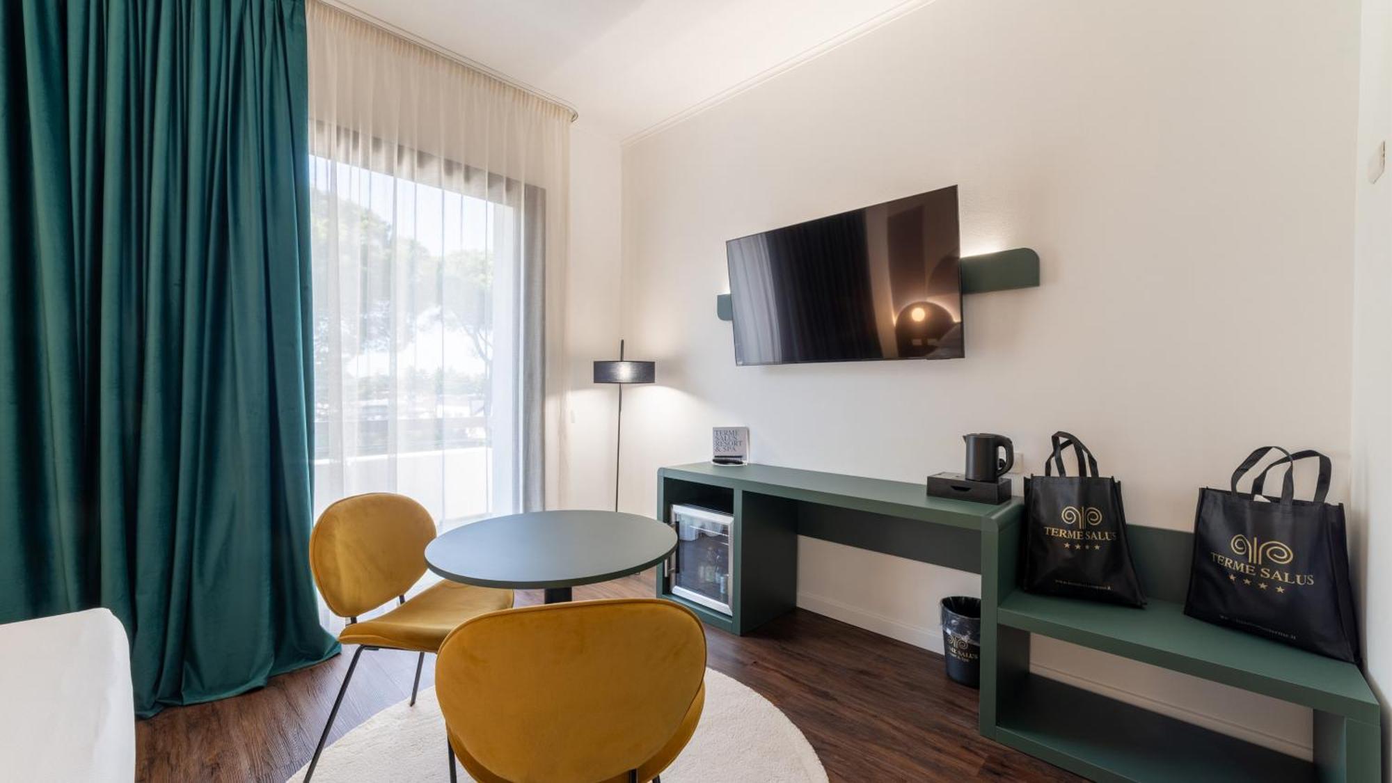 Deluxe Queen Room Spa Access