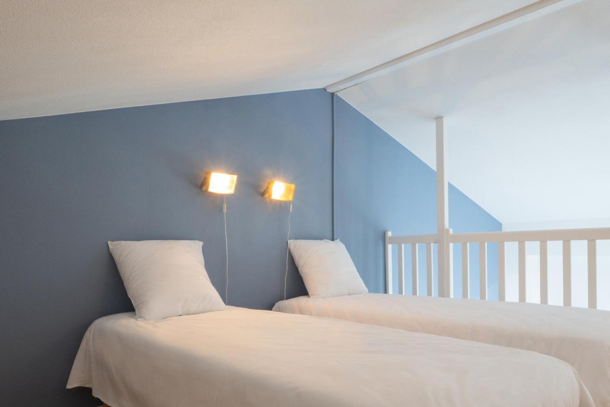 3-Room Apartment Sea or Swimming Pool Side