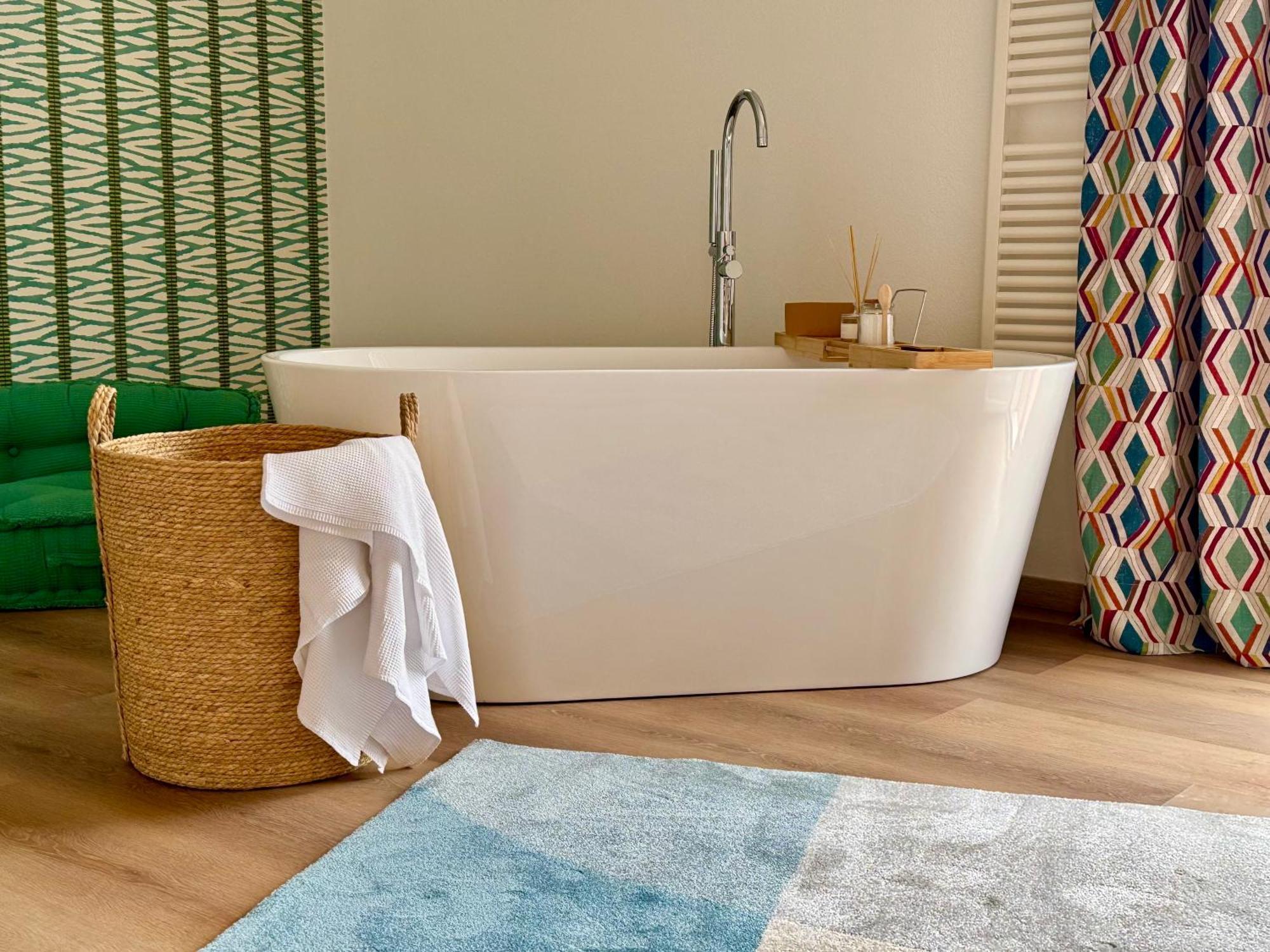 Deluxe Double or Twin Room Pool View