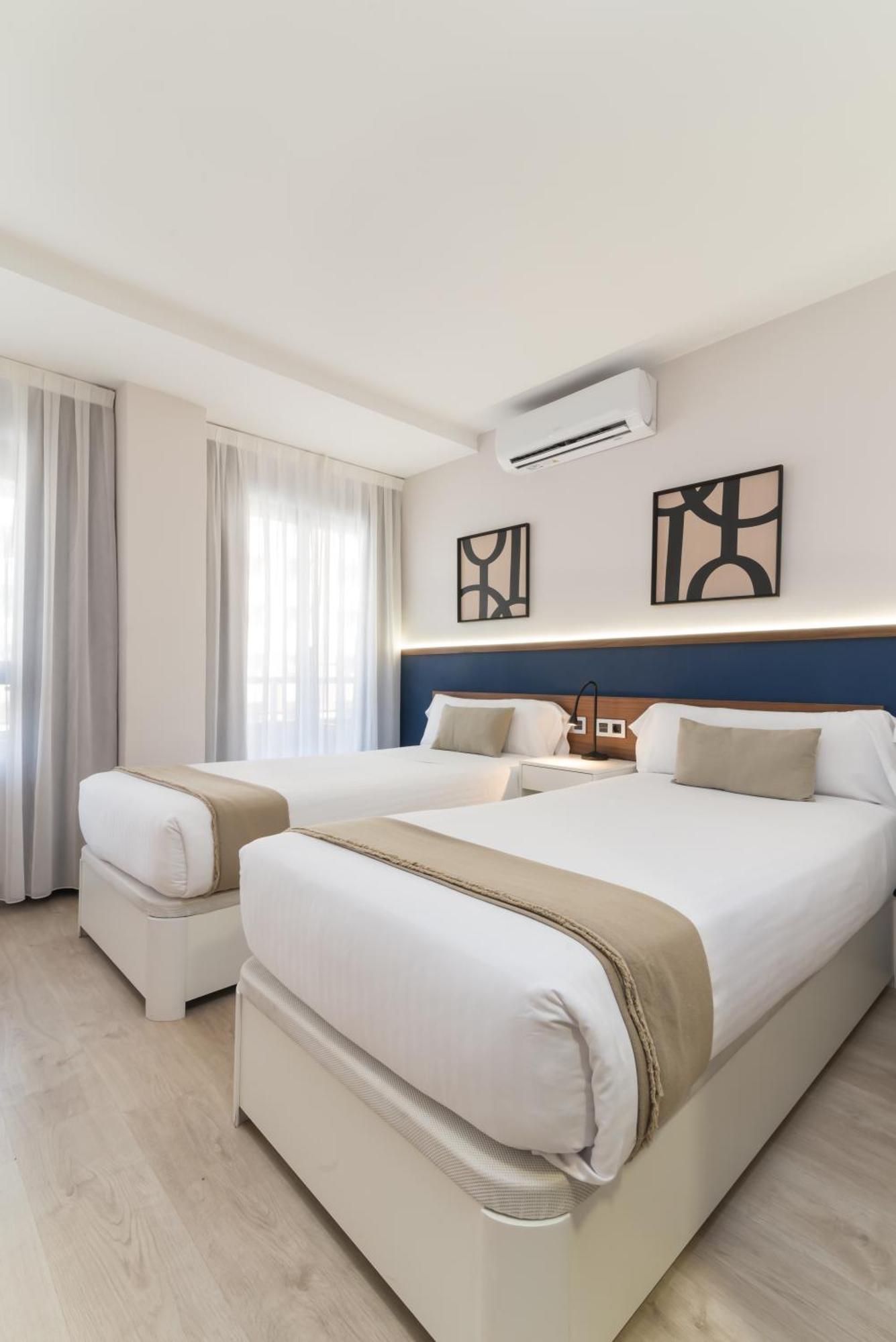 Deluxe Double or Twin Room Balcony