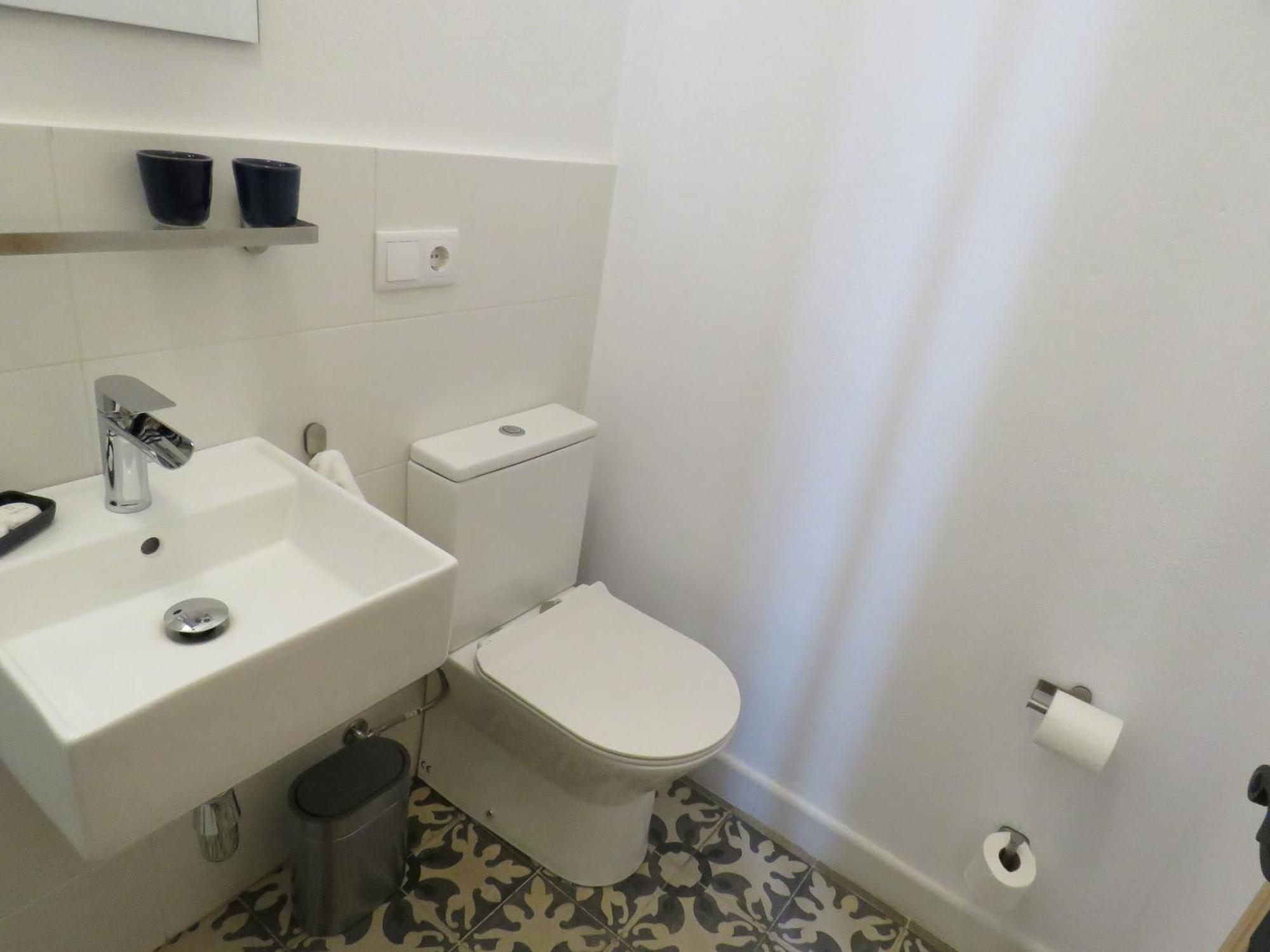 Double Room Private Bathroom