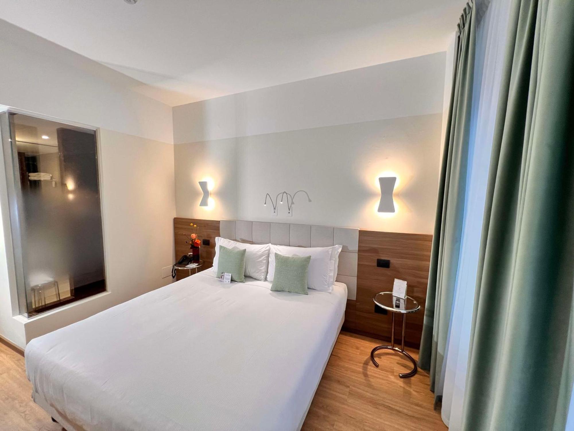 Comfort Queen Room