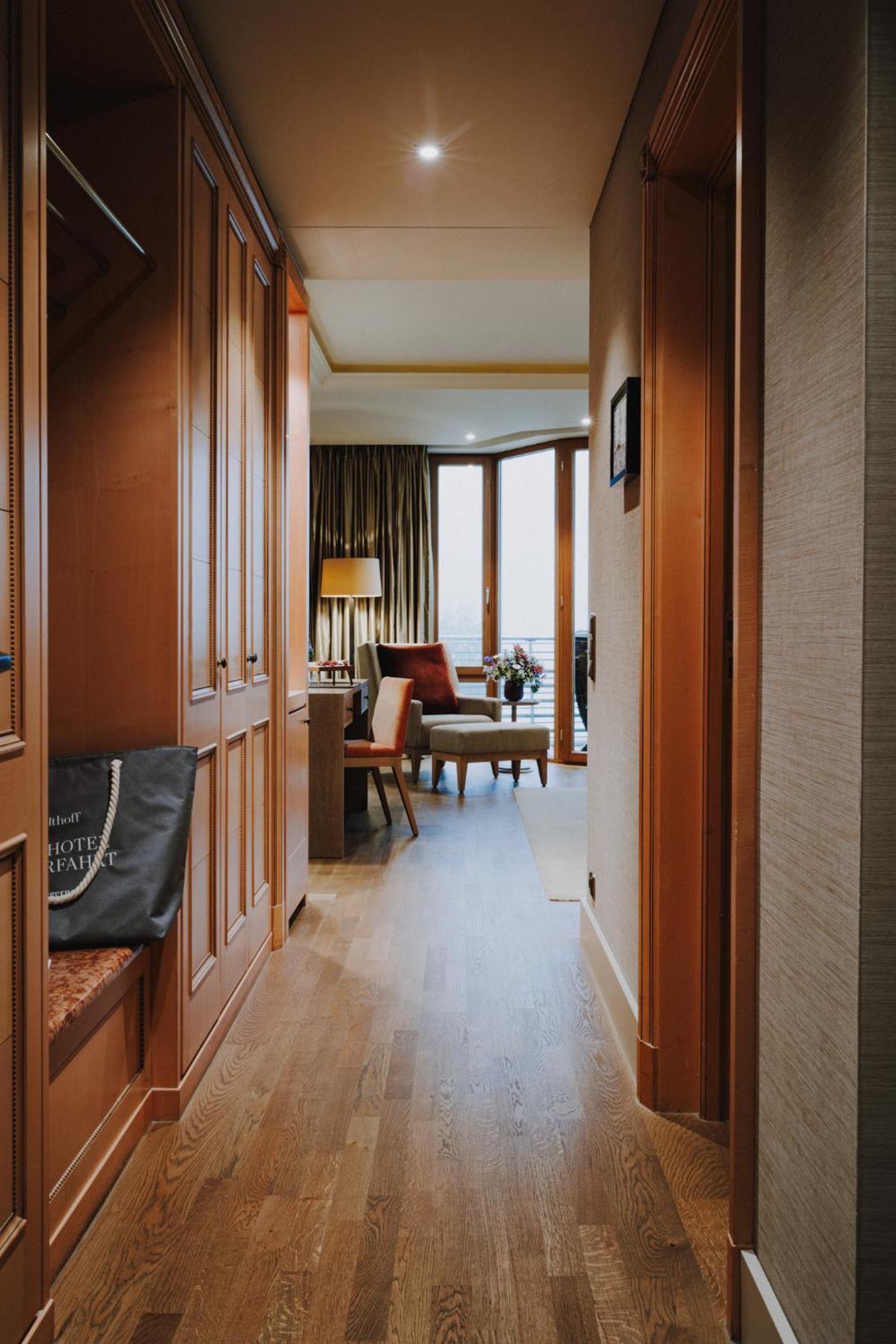 Elegant Nature Deluxe Double Room Lake View