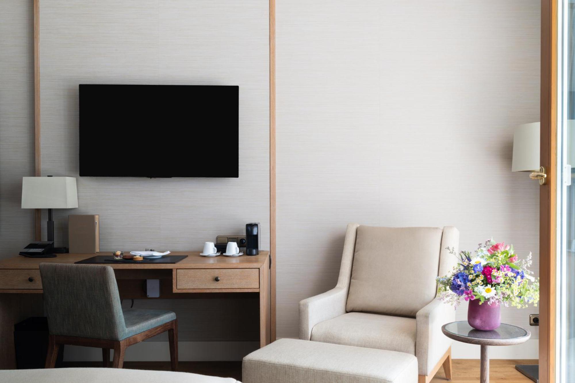Elegant Nature Double Room Alpine View