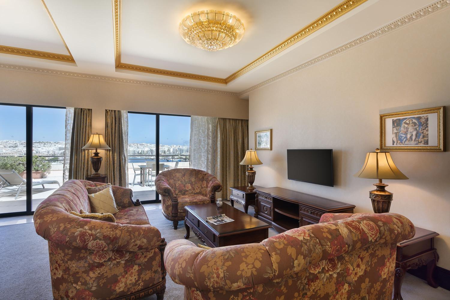 Royal Suite met Terras en Volledig Zeezicht