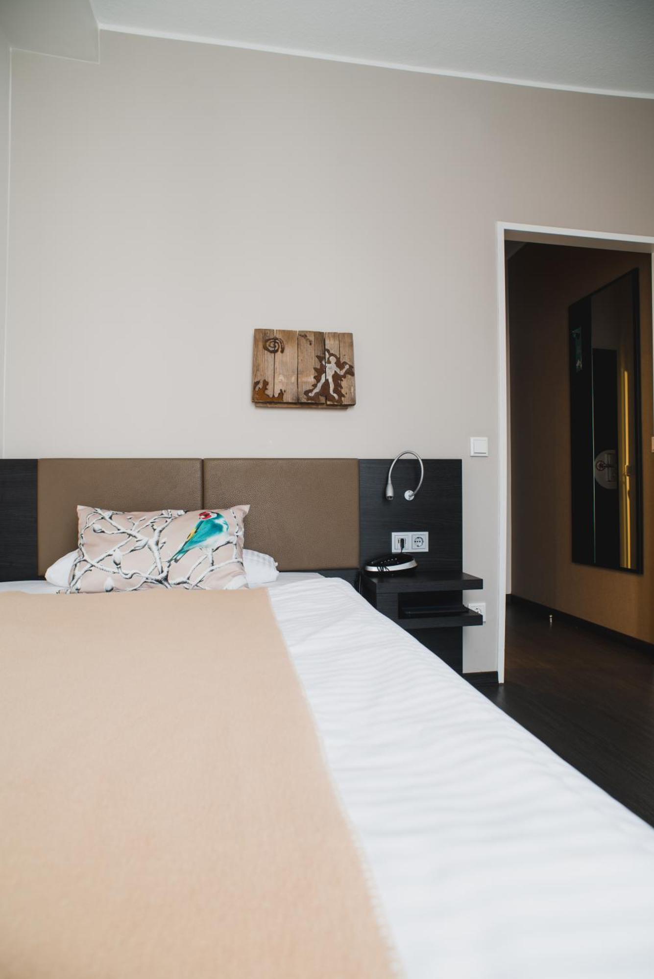 Standard Single Room,1660284279:JPEG