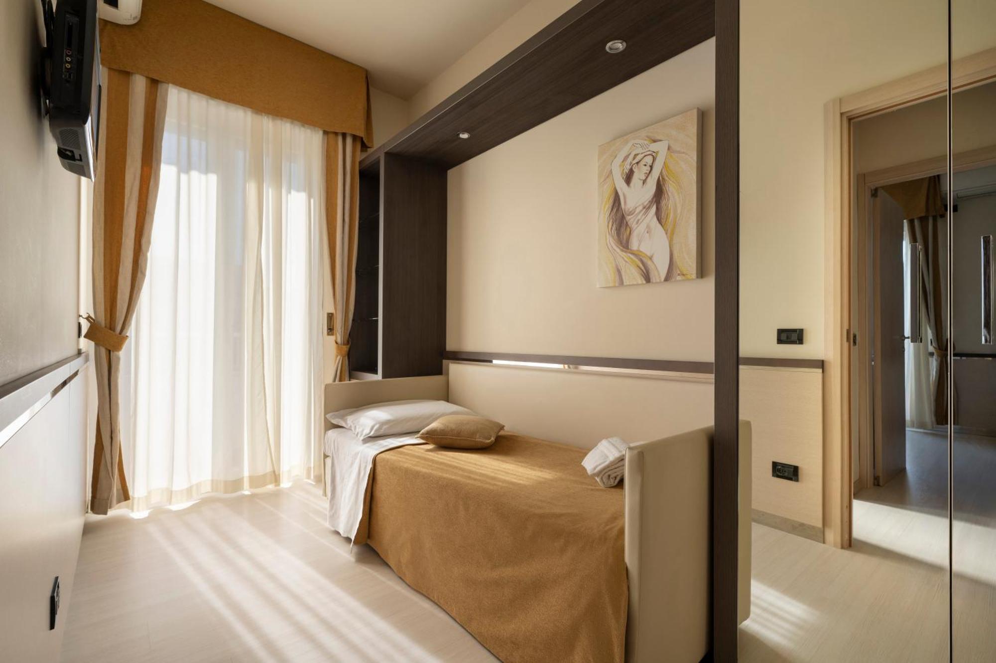 Triple Room Sea View