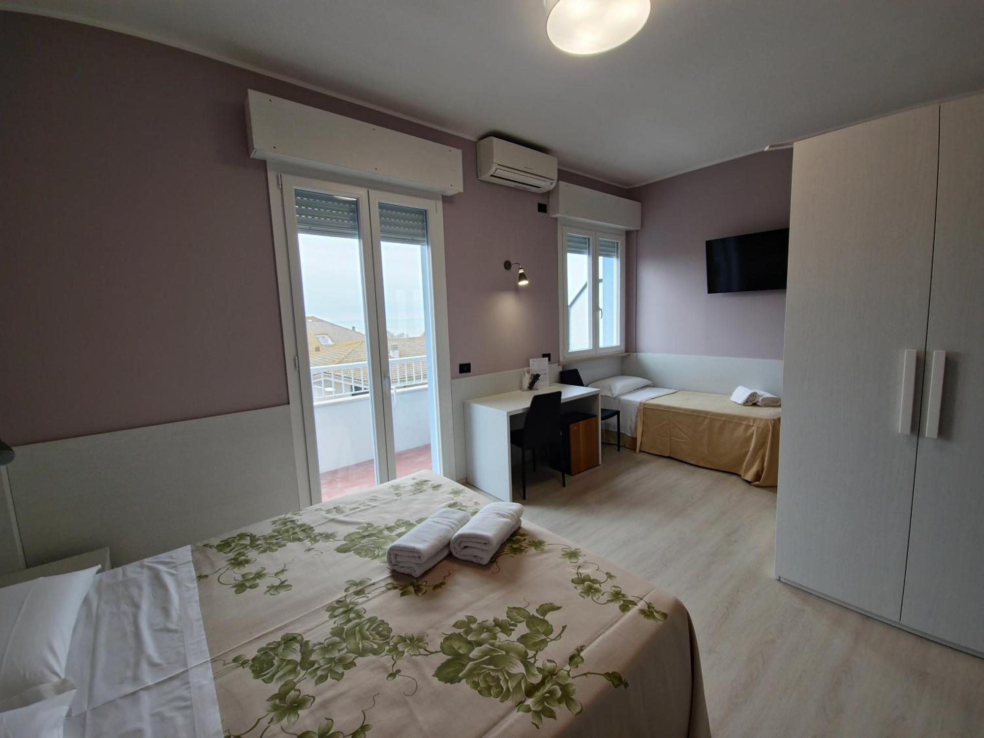 Triple Room Sea View