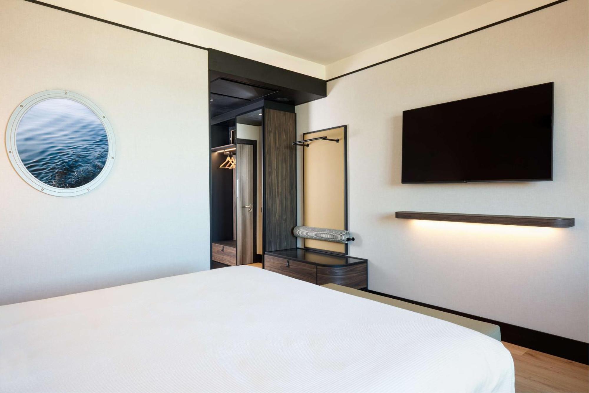 King Guest Room
