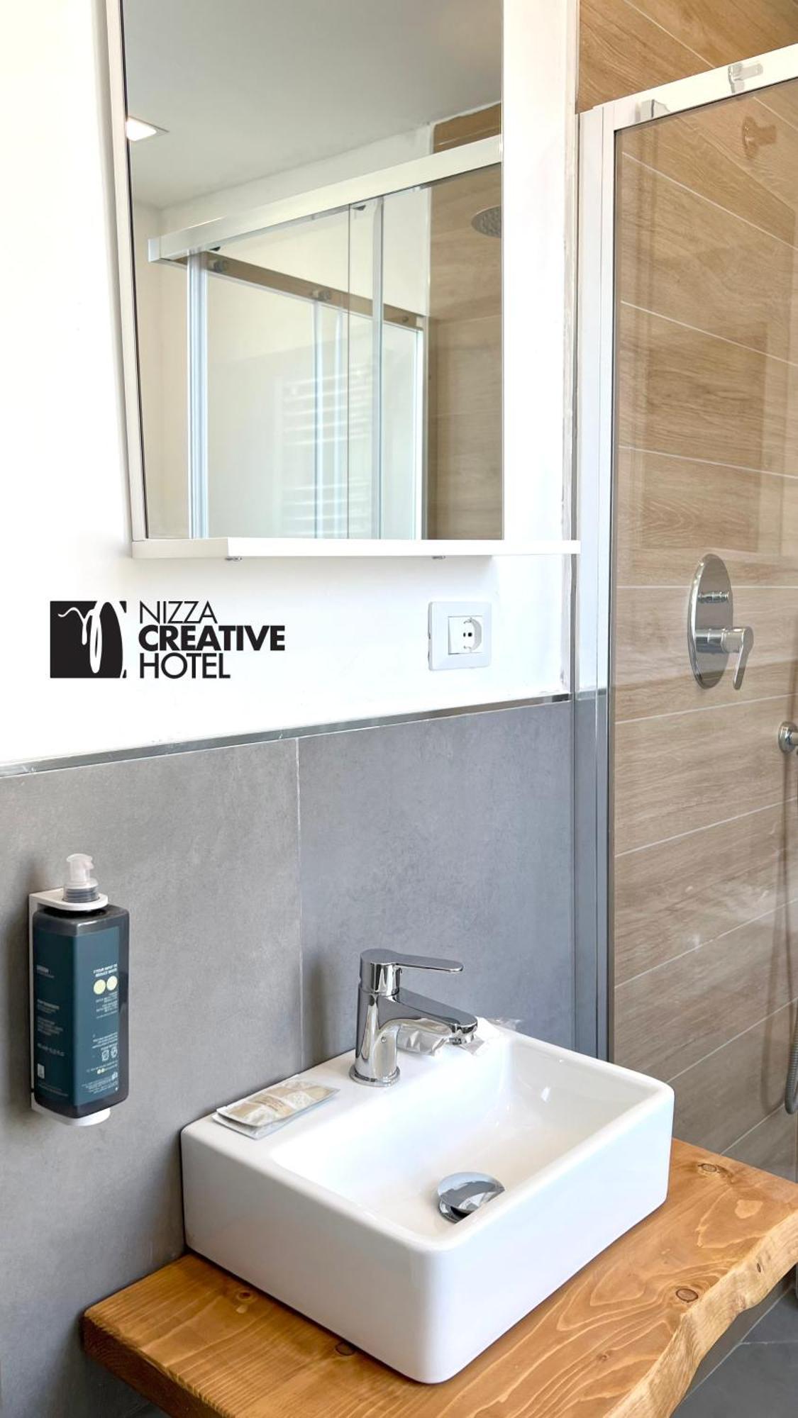 Twin Room Private Bathroom