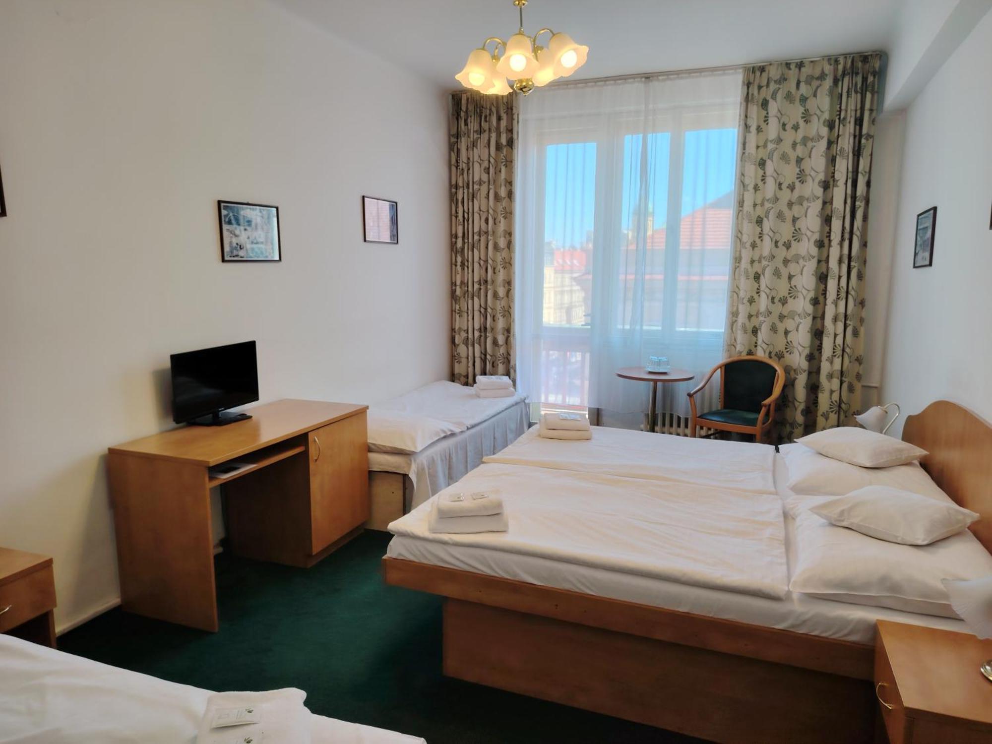 Triple Room Sofa Bed,1660295644:JPEG