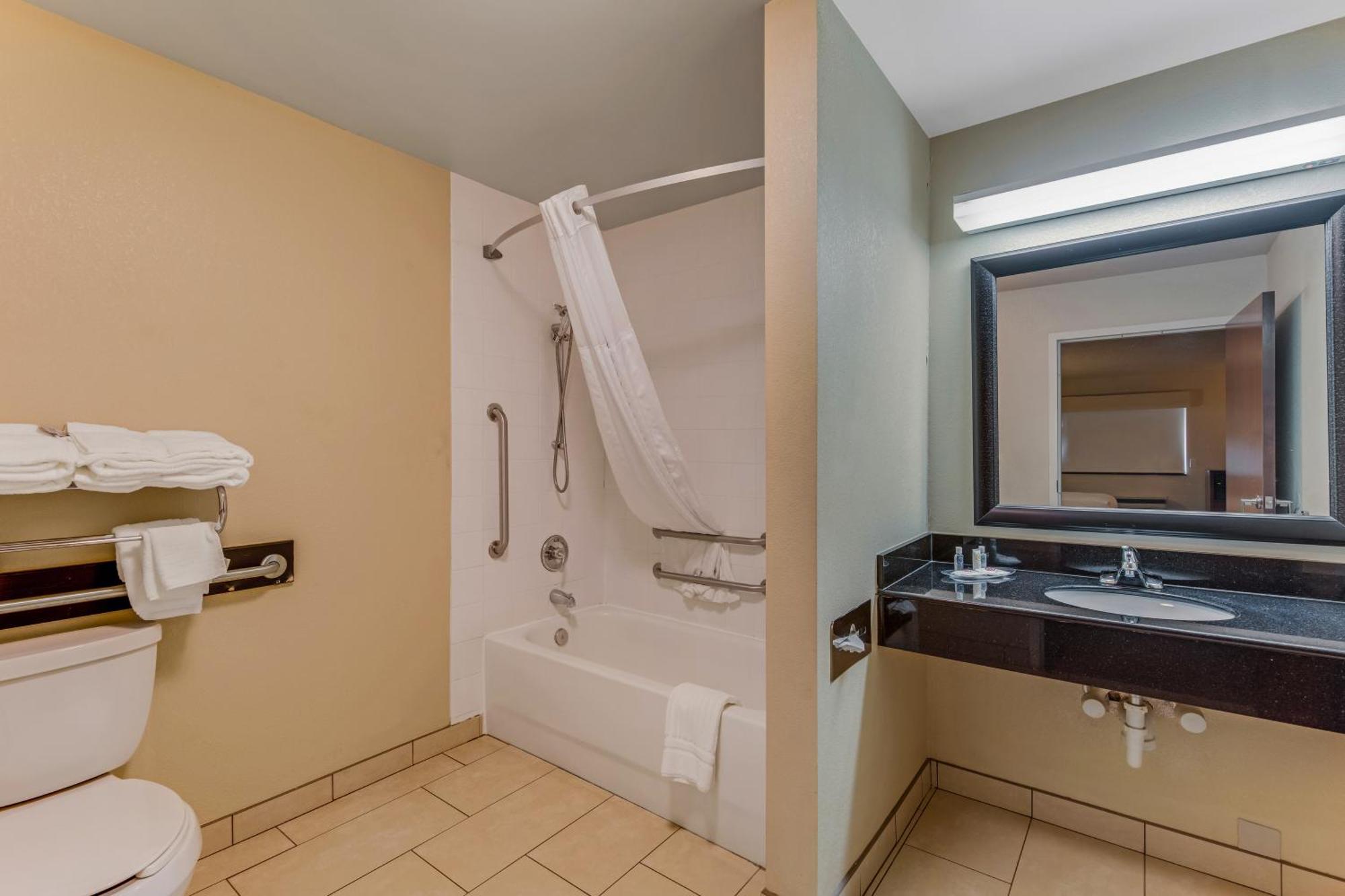 Double Suite Two Double Beds Disability Access Non-Smoking
