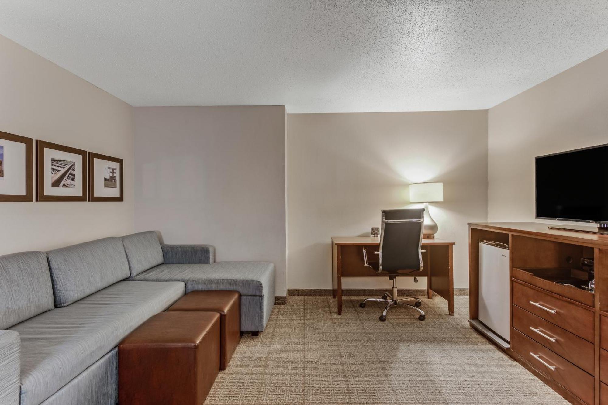 Superior King Suite Non-Smoking