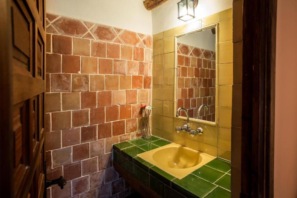 Double Room 6,1660309982:JPEG