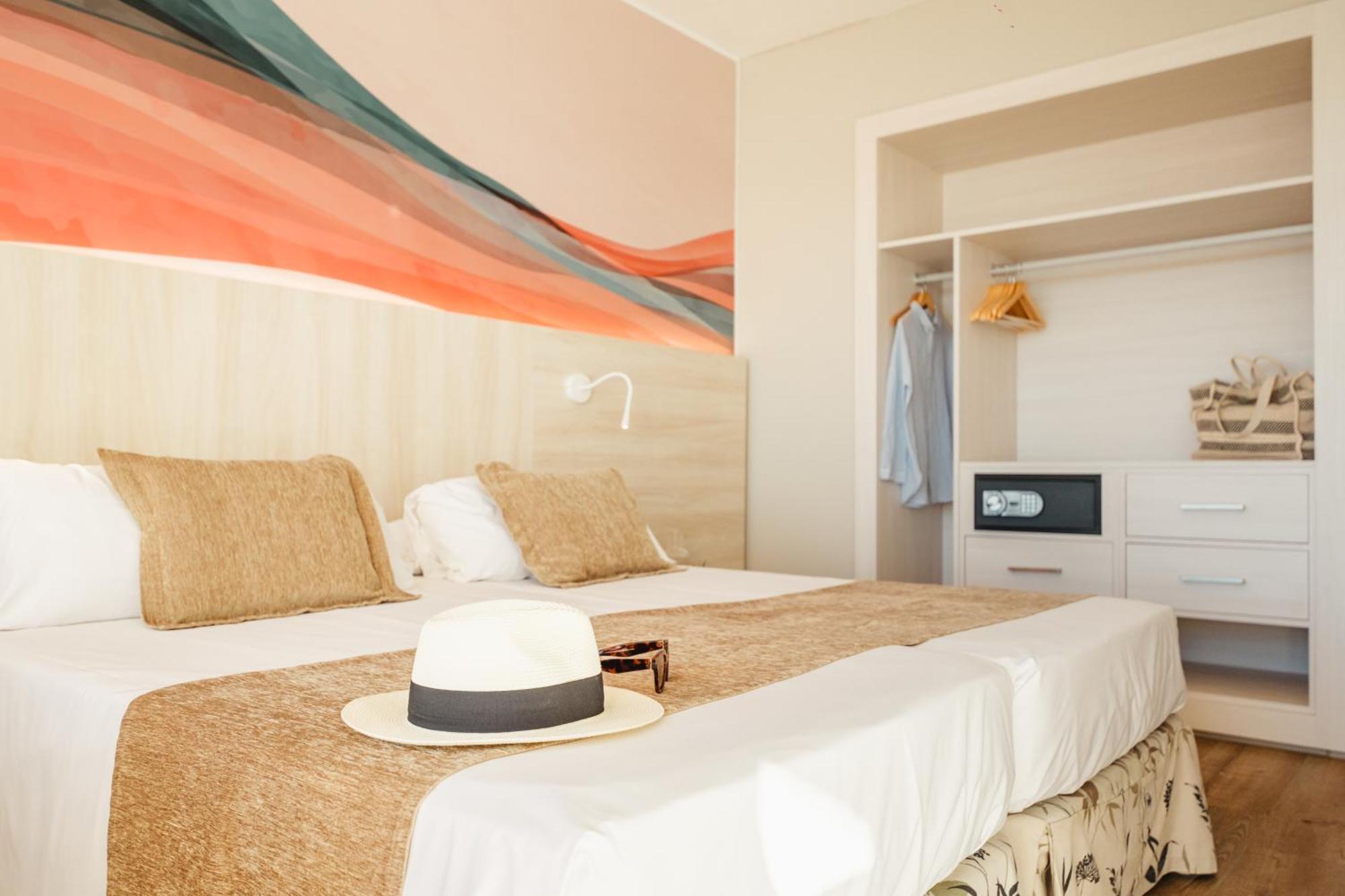 Standard Double Room,1661106447:JPEG