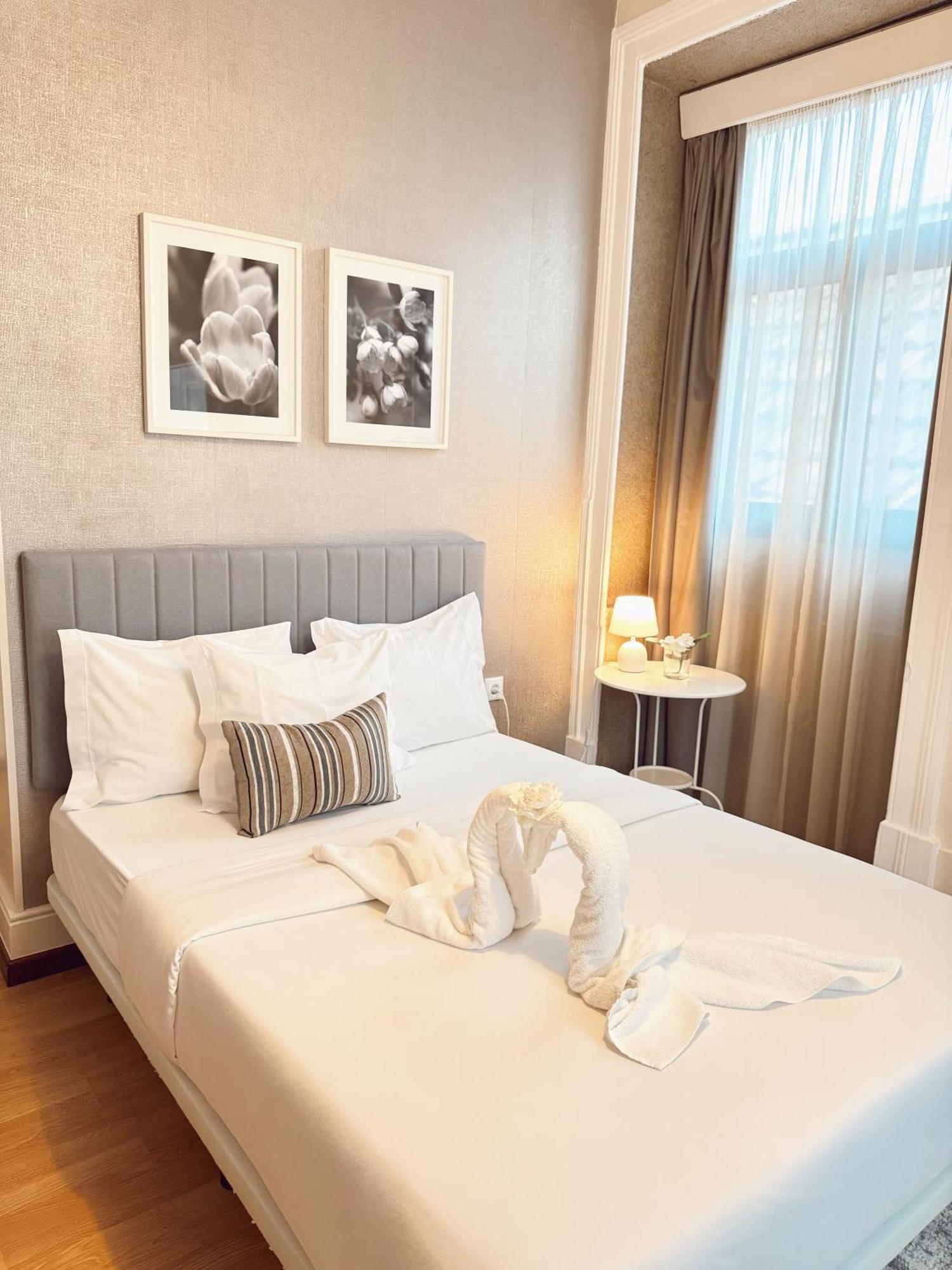 Double Room,1661112927:JPEG