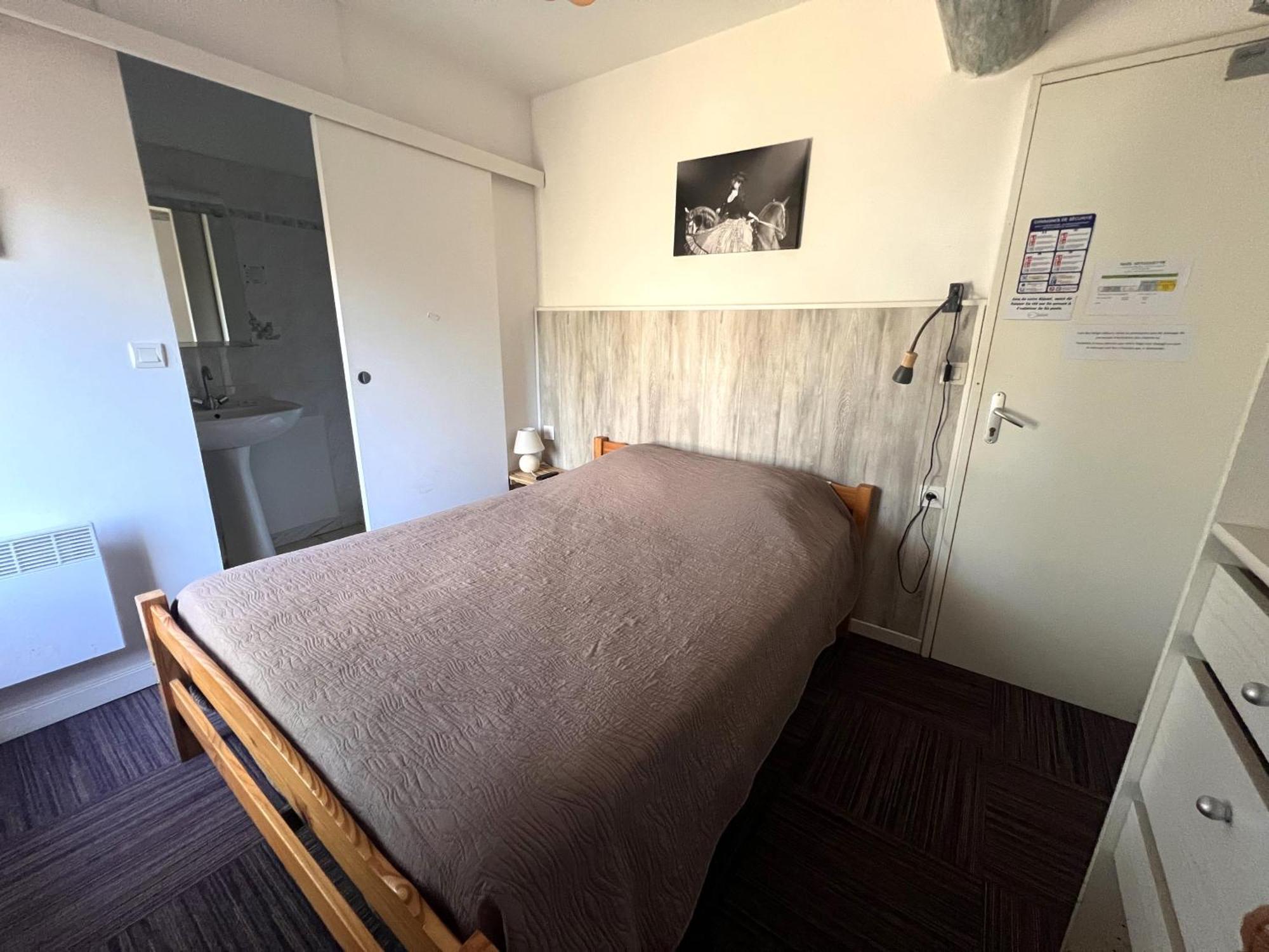 Double Room,1661120862:JPEG