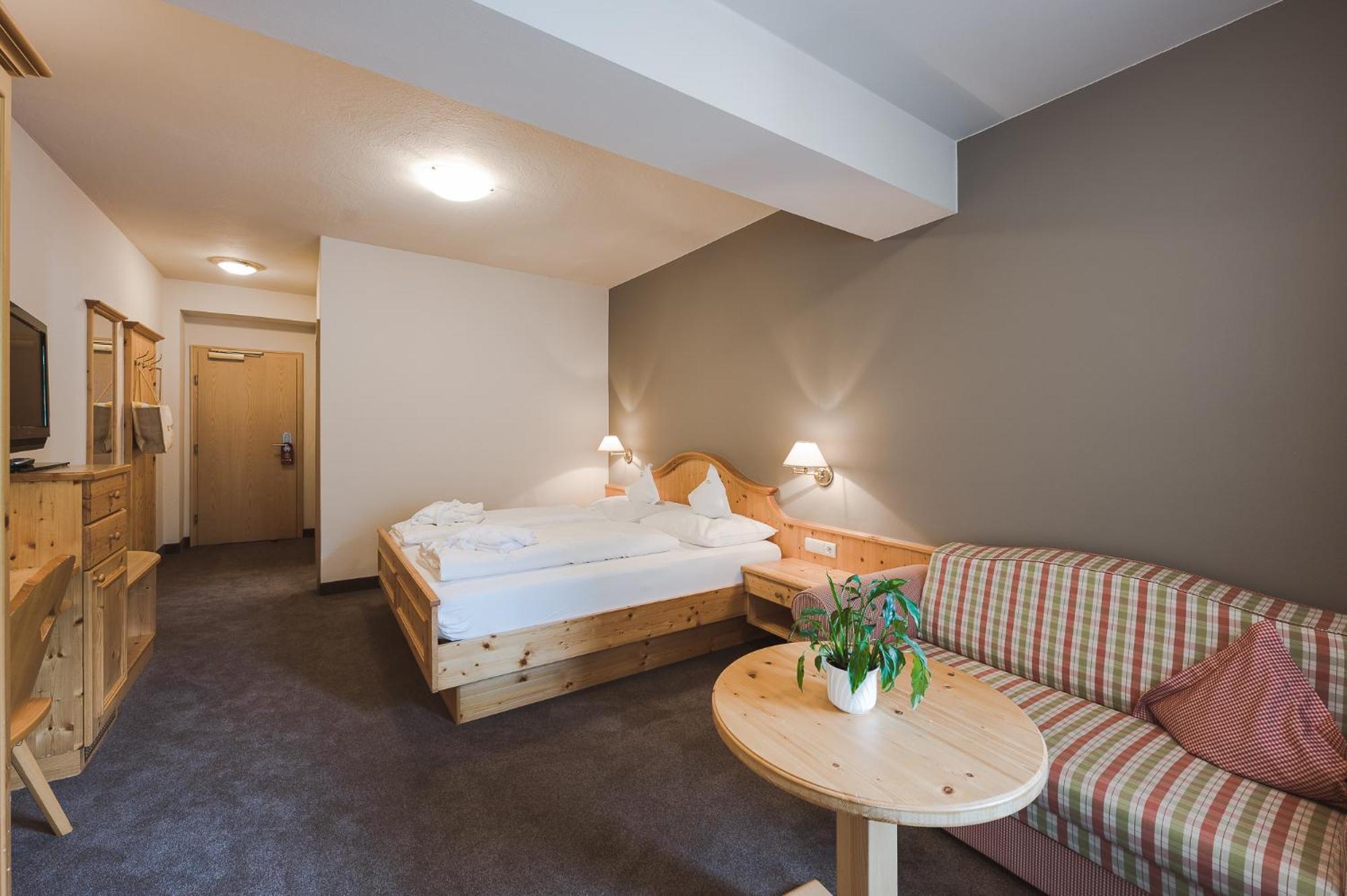 Economy Double Room