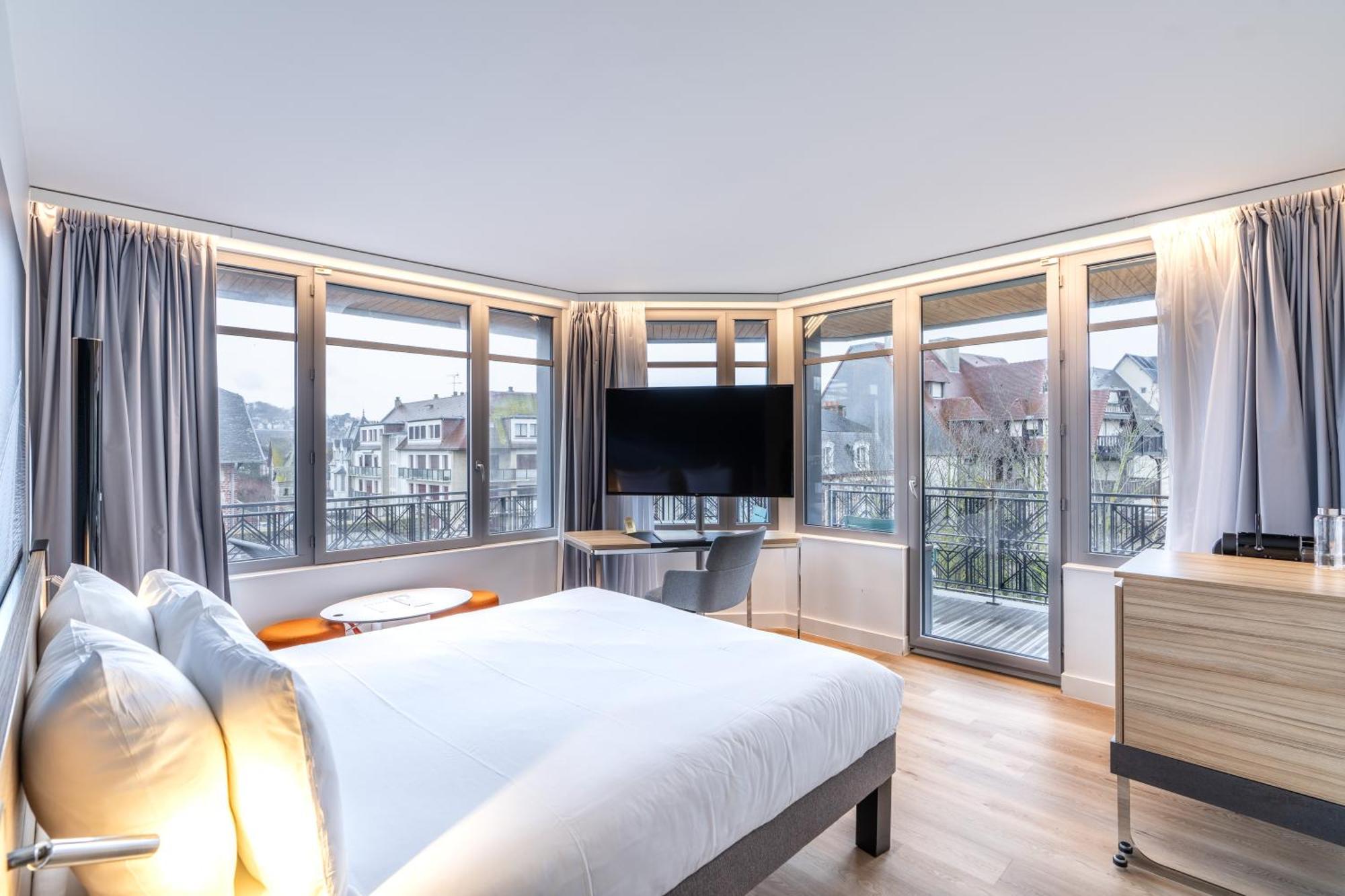 Chambre Double Exécutive avec Canapé-Lit et Balcon