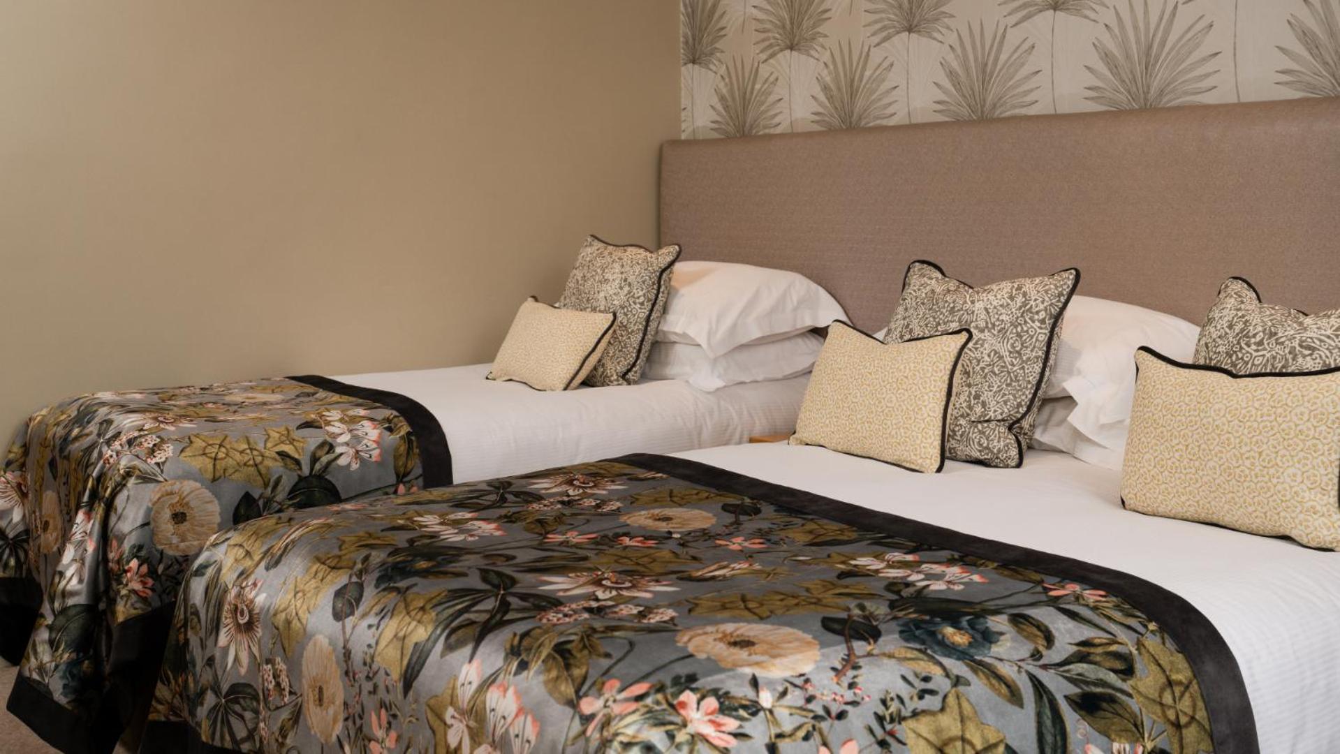 Superior Twin Room,1661630964:JPEG