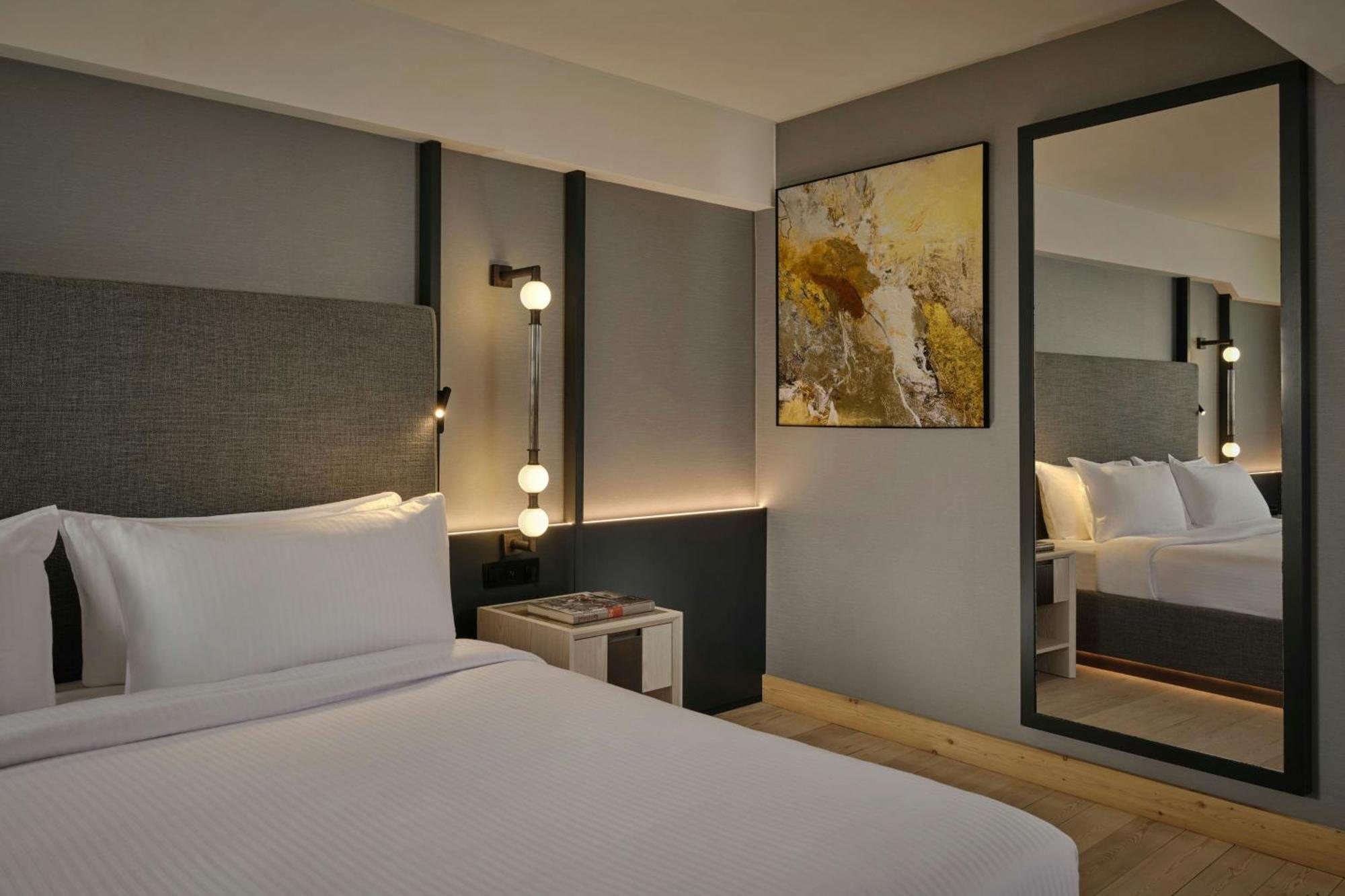 Prestige Canal View Room 1 King