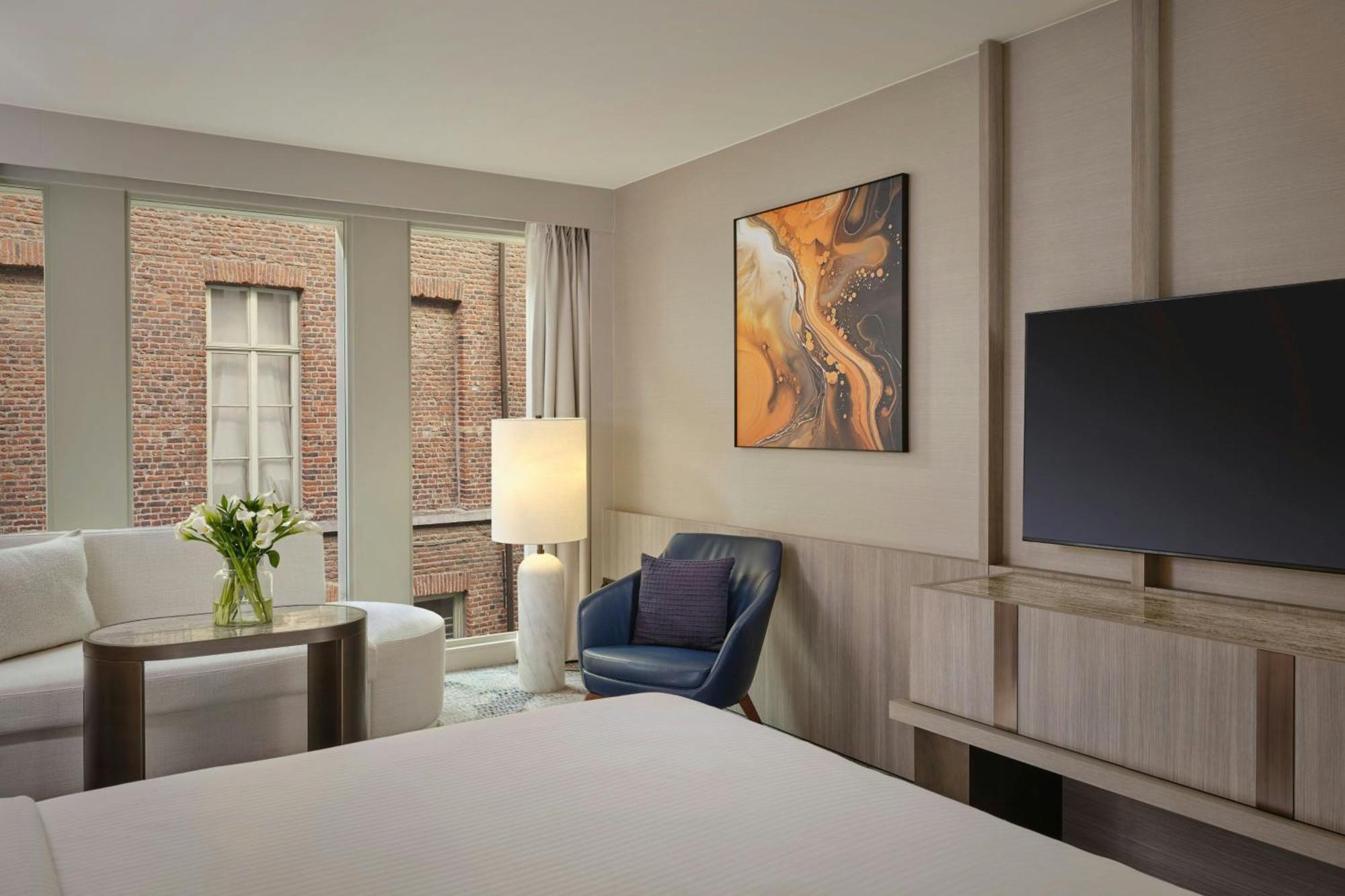 Guest Room 1 King