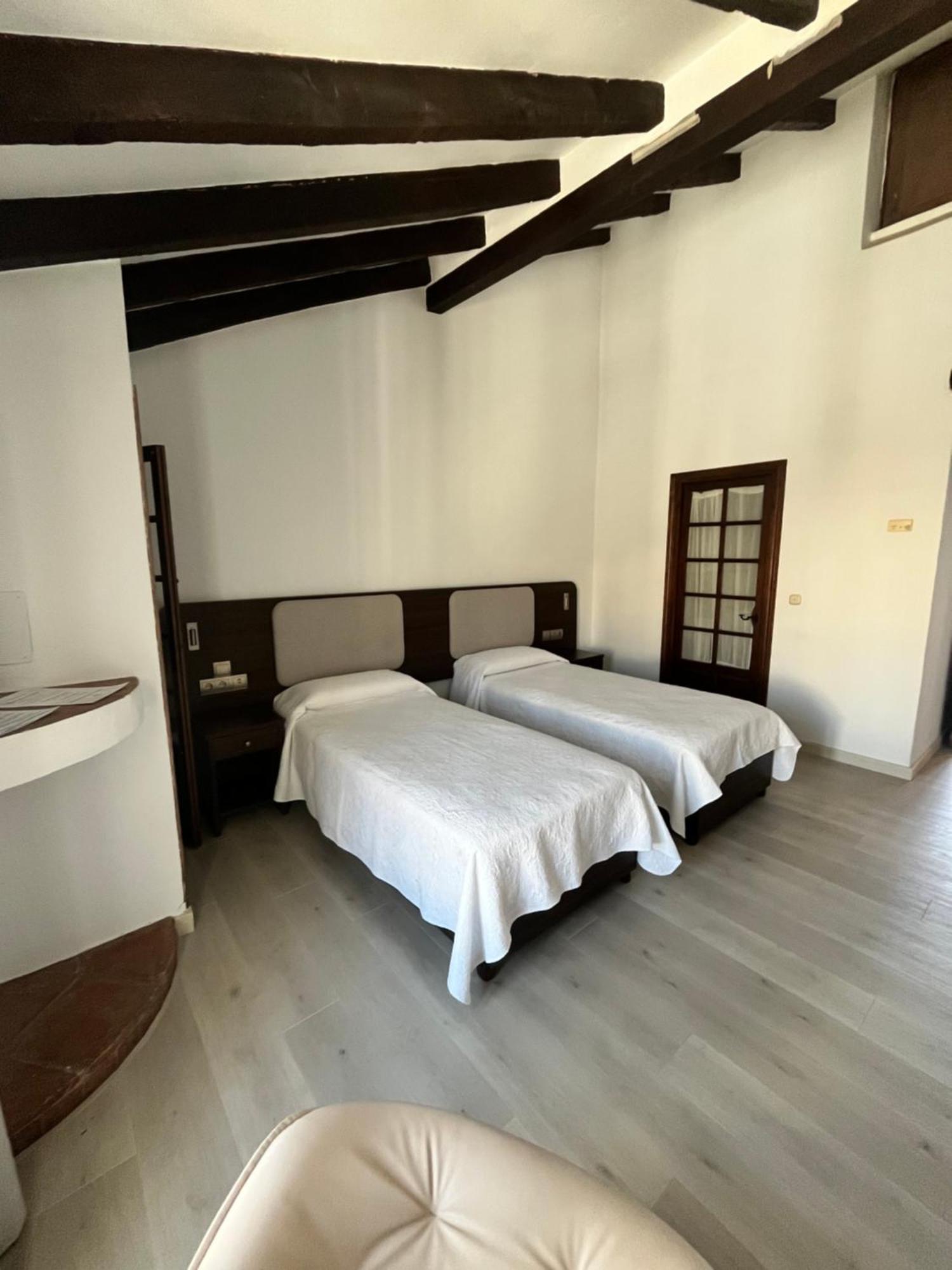 Standard Twin Room,1661632636:JPEG