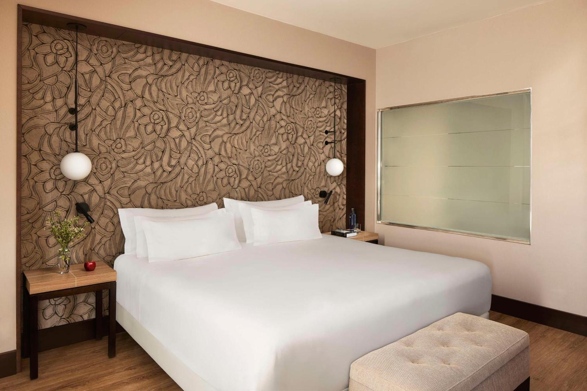Premium Double or Twin Room,1774427092:JPEG
