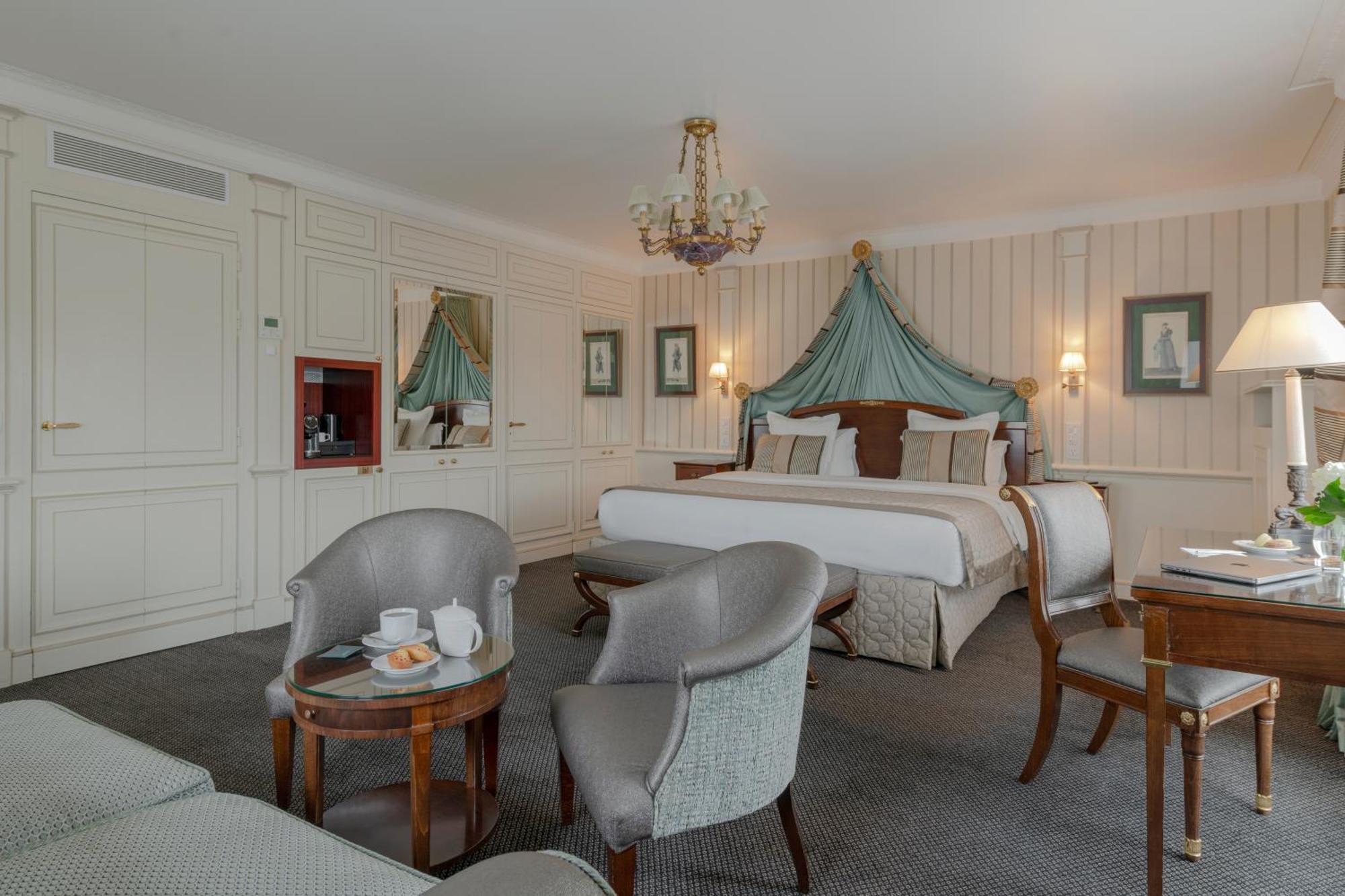 Junior Suite Avenue,1661635130:JPEG