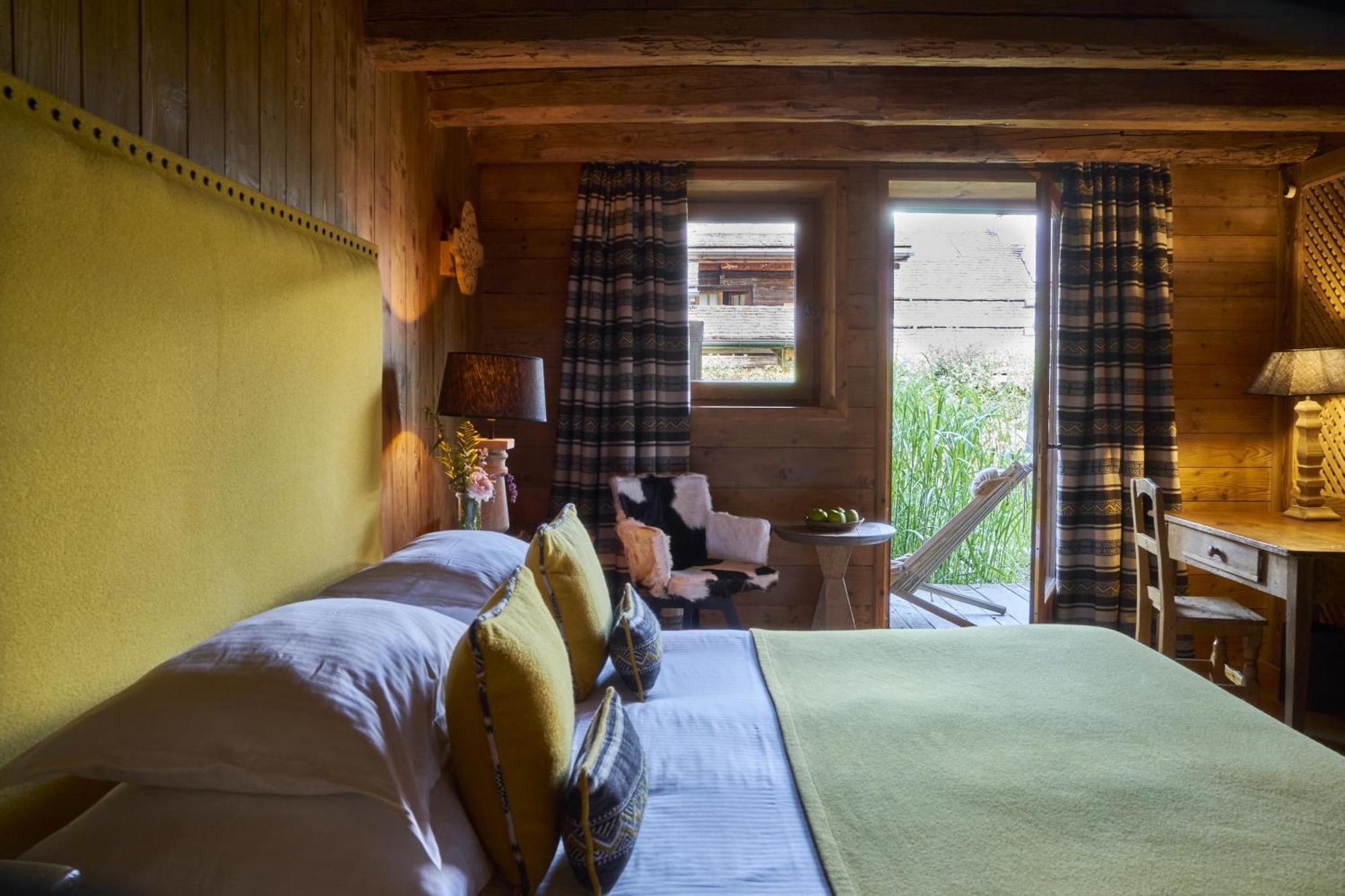 Club Double Room,831371432:JPEG