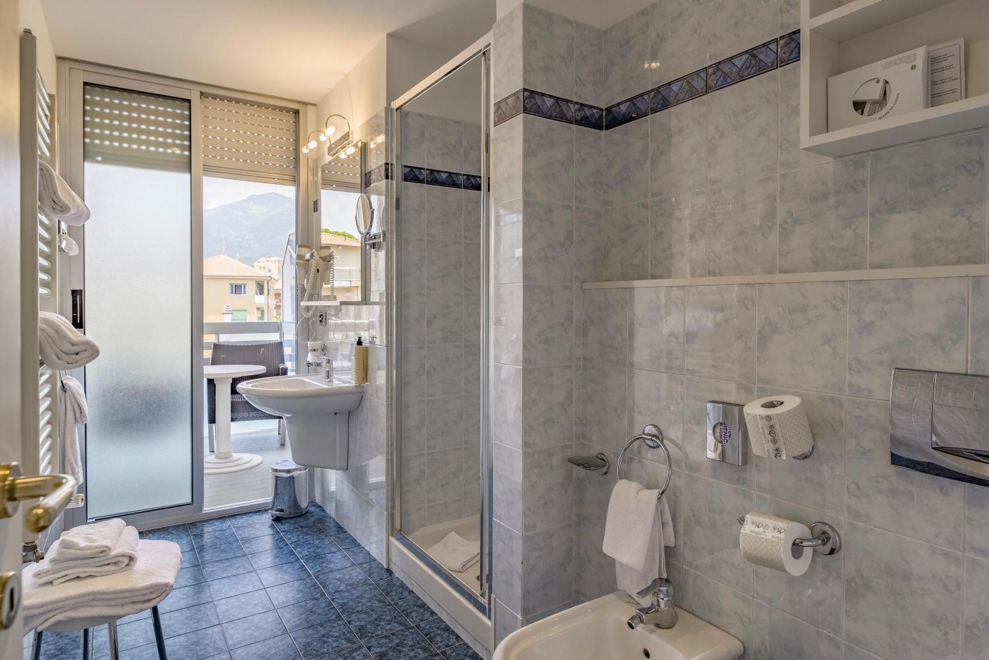 Triple Room,1661638189:JPEG