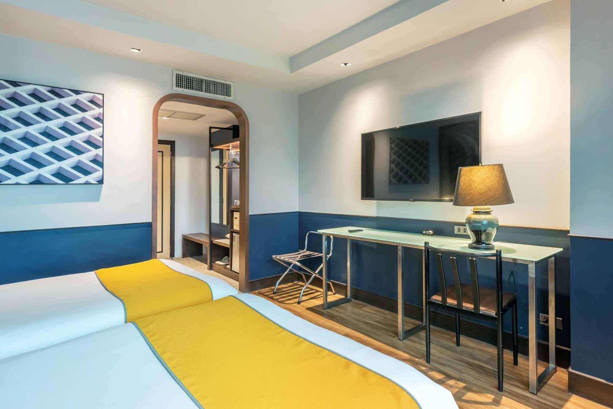 Superior Twin Room