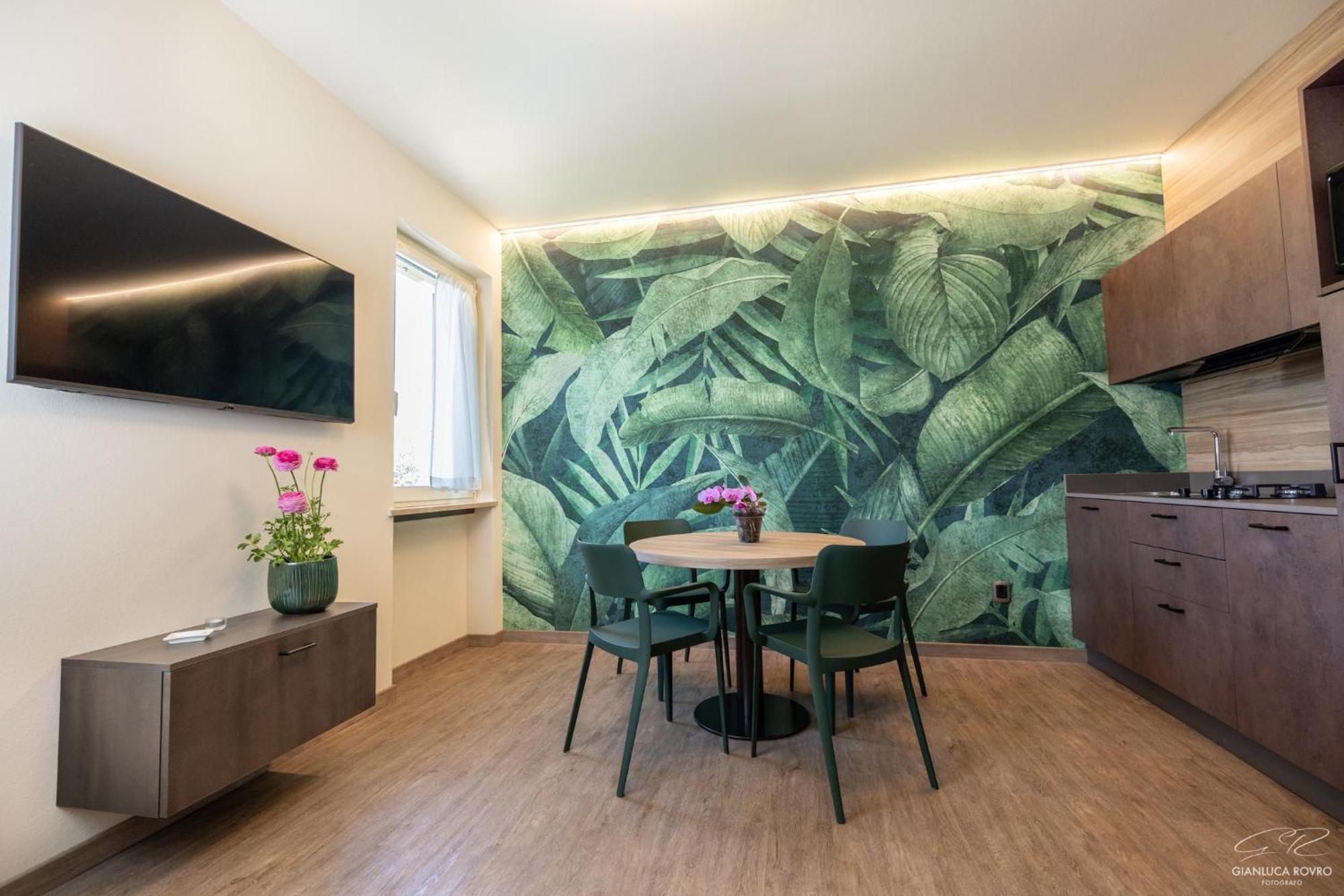 Deluxe Apartment Terrace Lake View