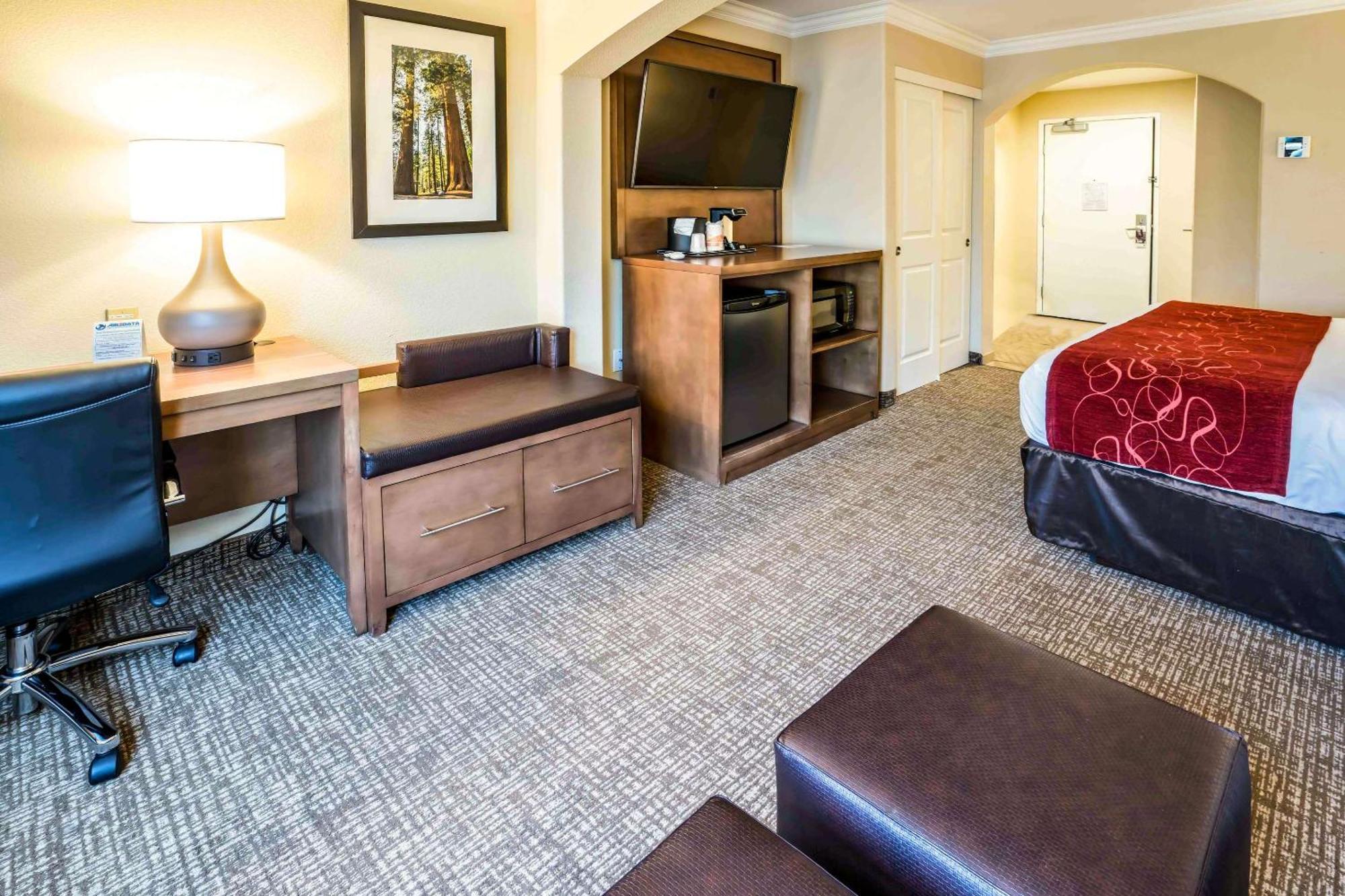 King Suite Non-Smoking