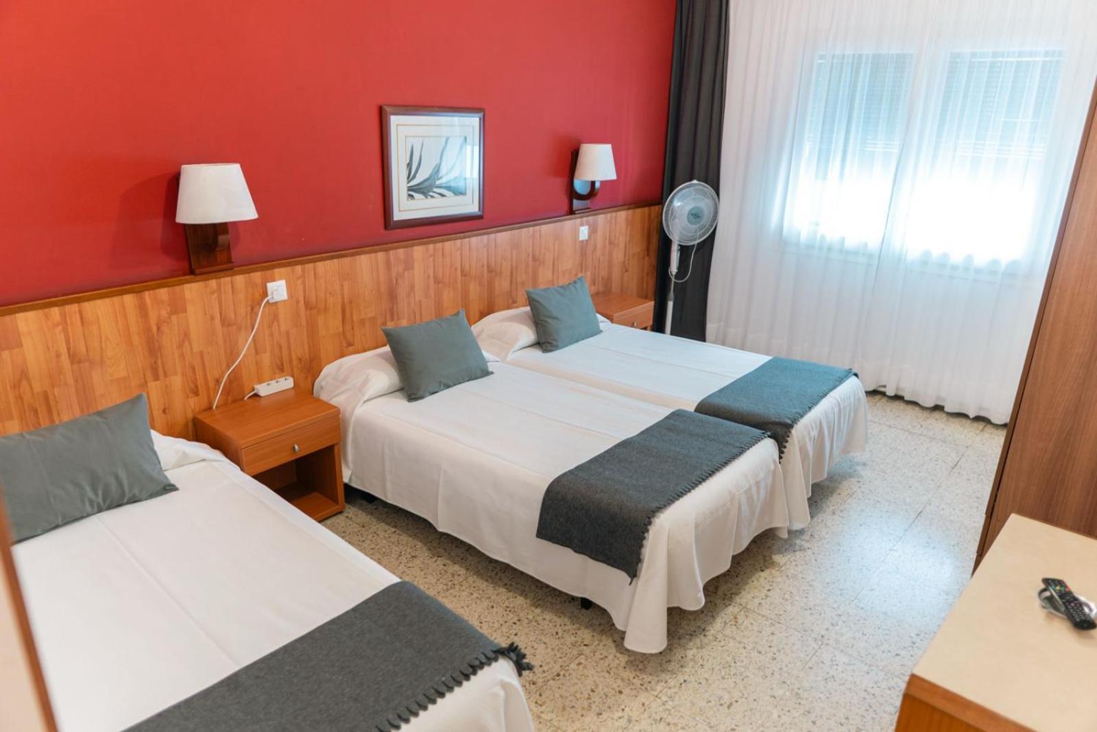 Triple Room,1661648958:JPEG