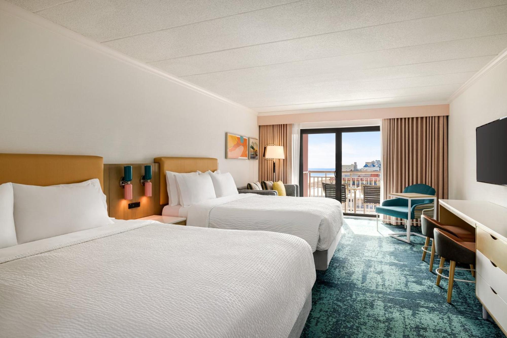 Queen Suite Two Queen Beds Ocean Pool View